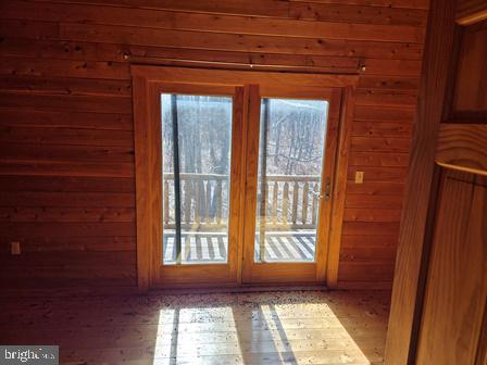 CABIN AT CAPON BRIDGE - Residential