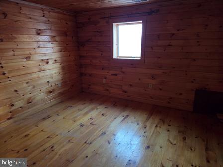 CABIN AT CAPON BRIDGE - Residential