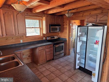 CABIN AT CAPON BRIDGE - Residential