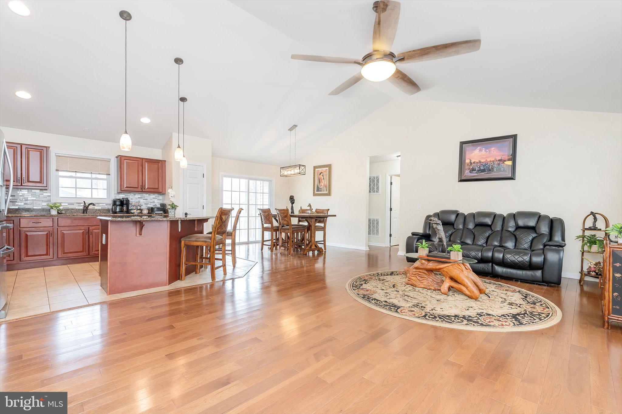 HICKORY RUN - Residential