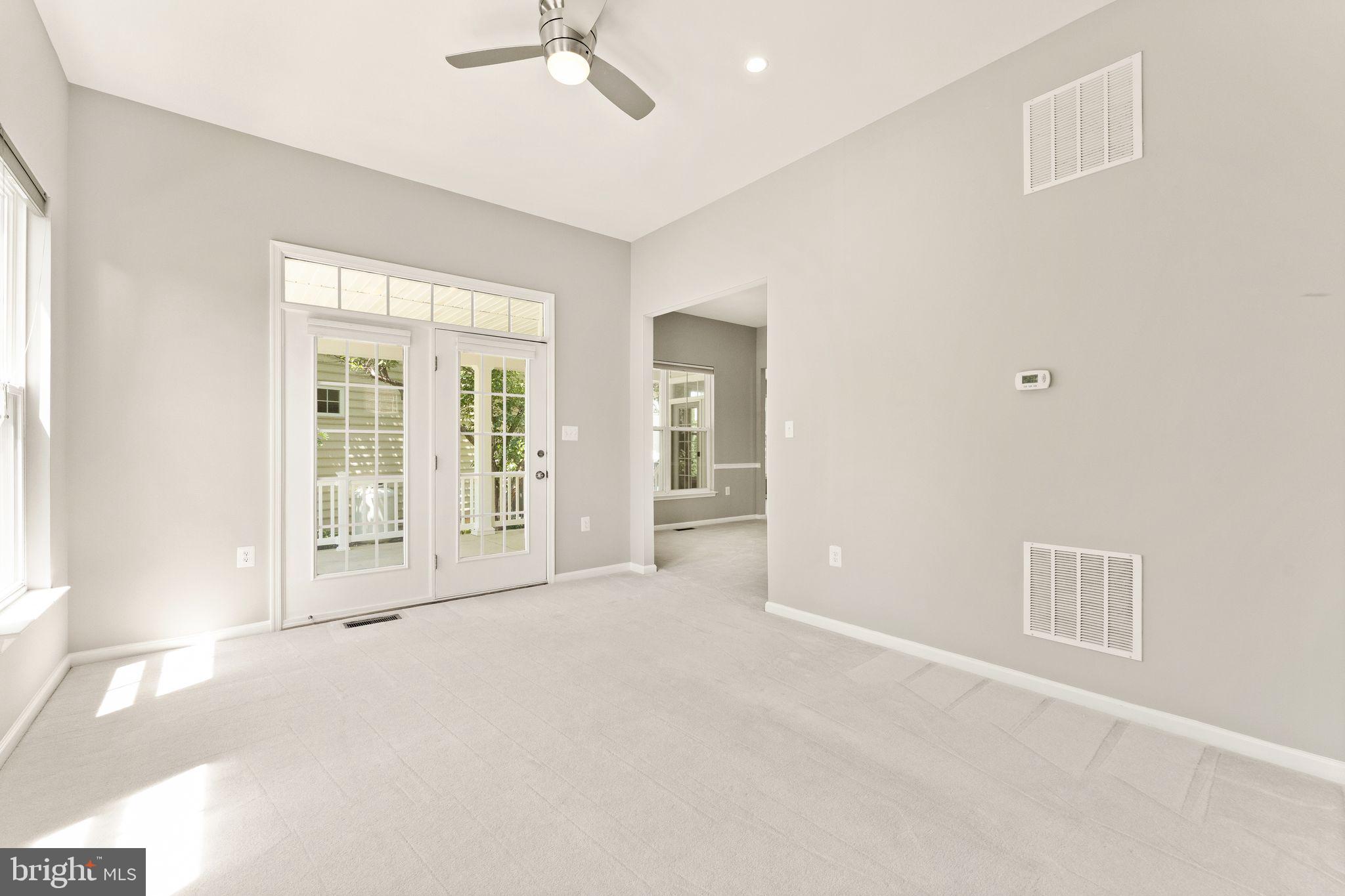 LAKE POINT ROUND HILL - Residential