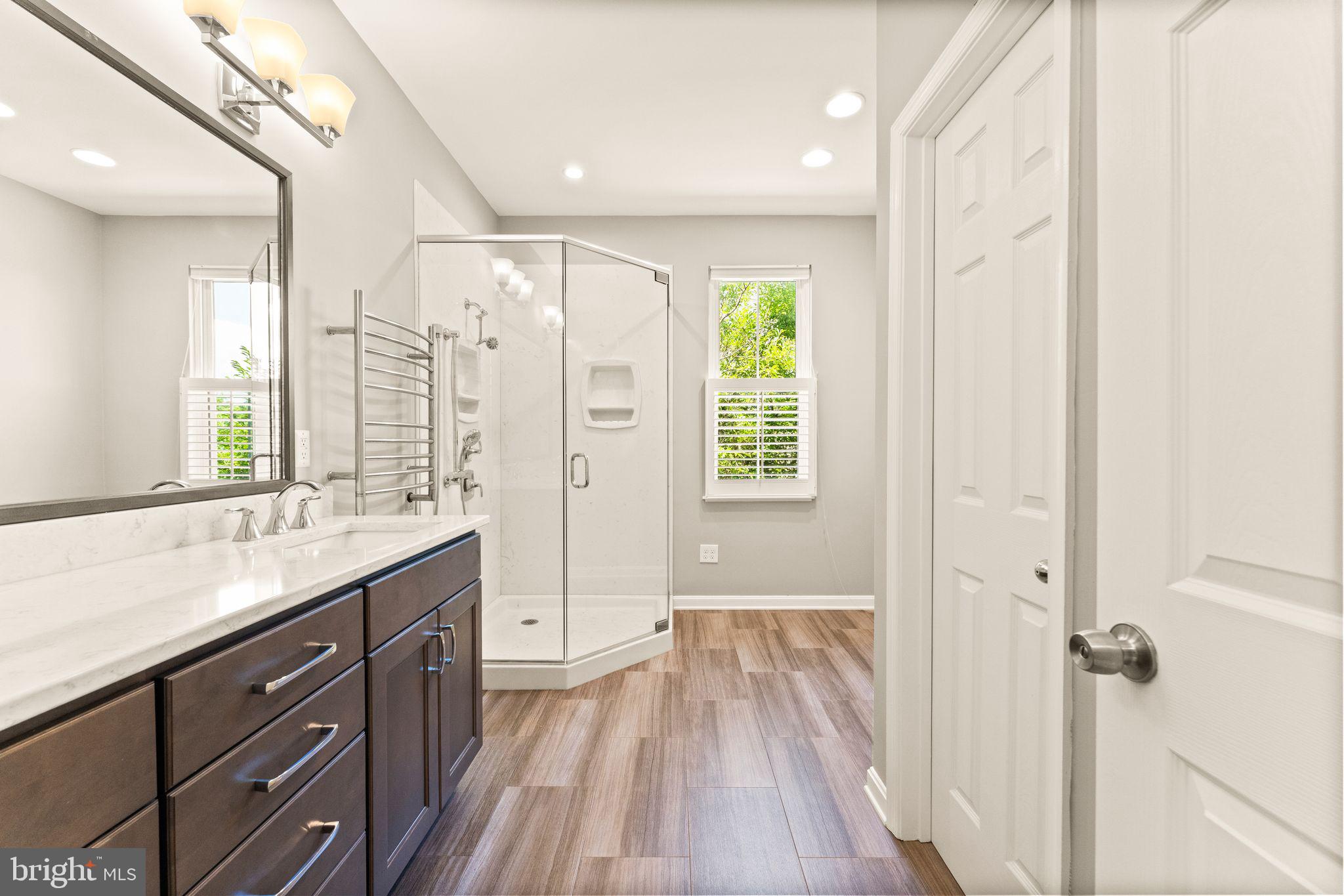 LAKE POINT ROUND HILL - Residential