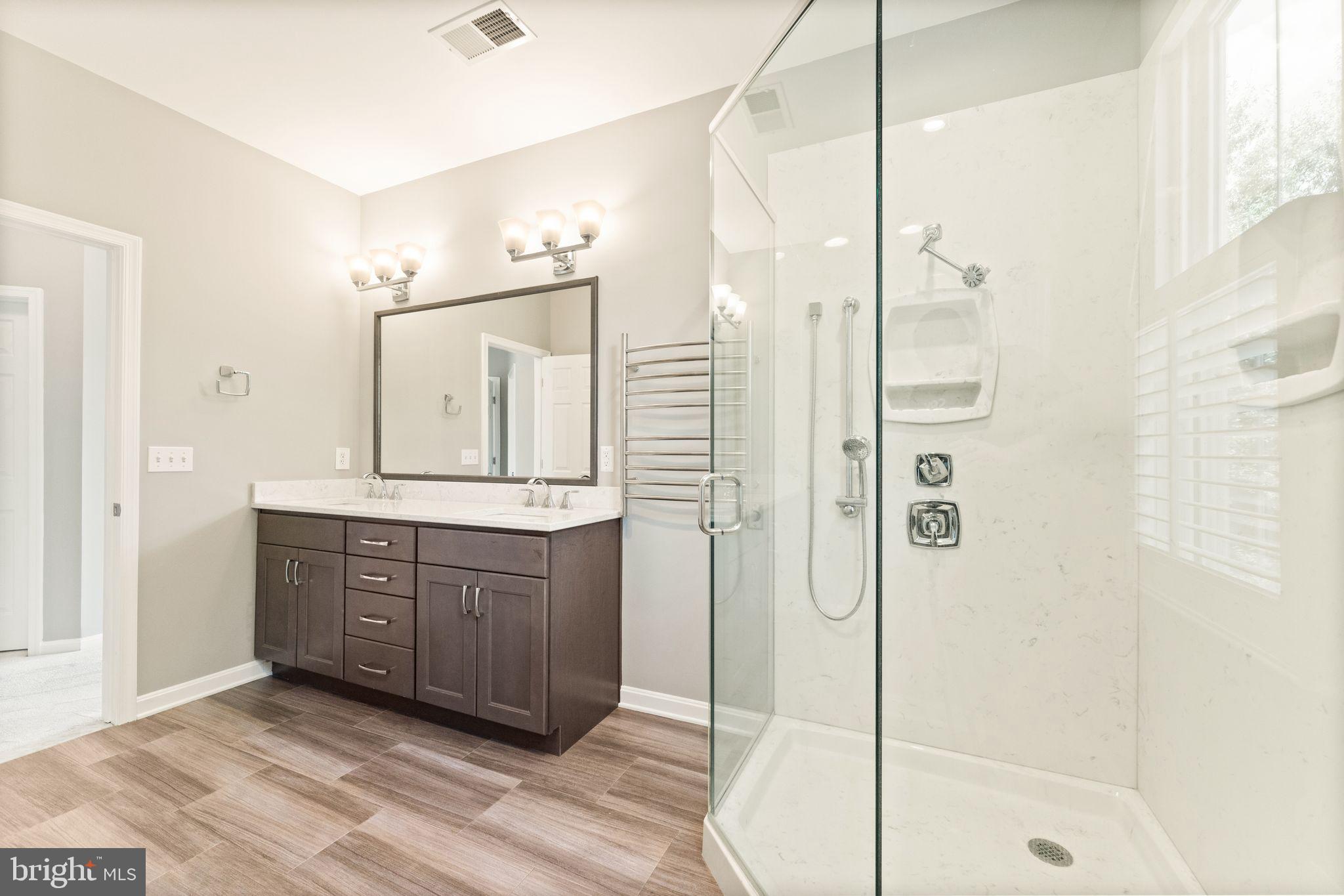 LAKE POINT ROUND HILL - Residential