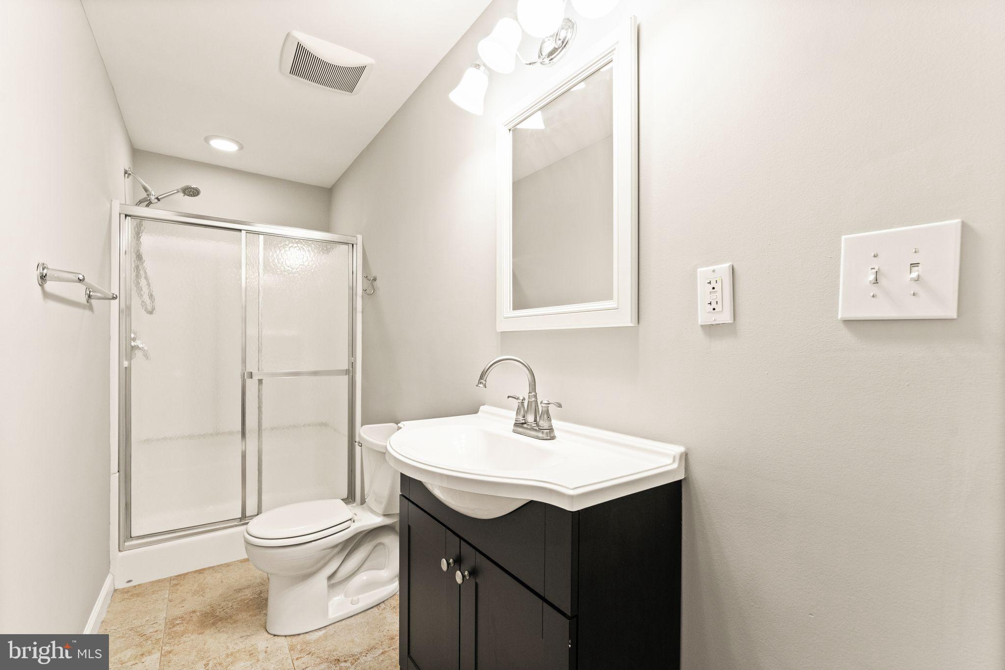 LAKE POINT ROUND HILL - Residential