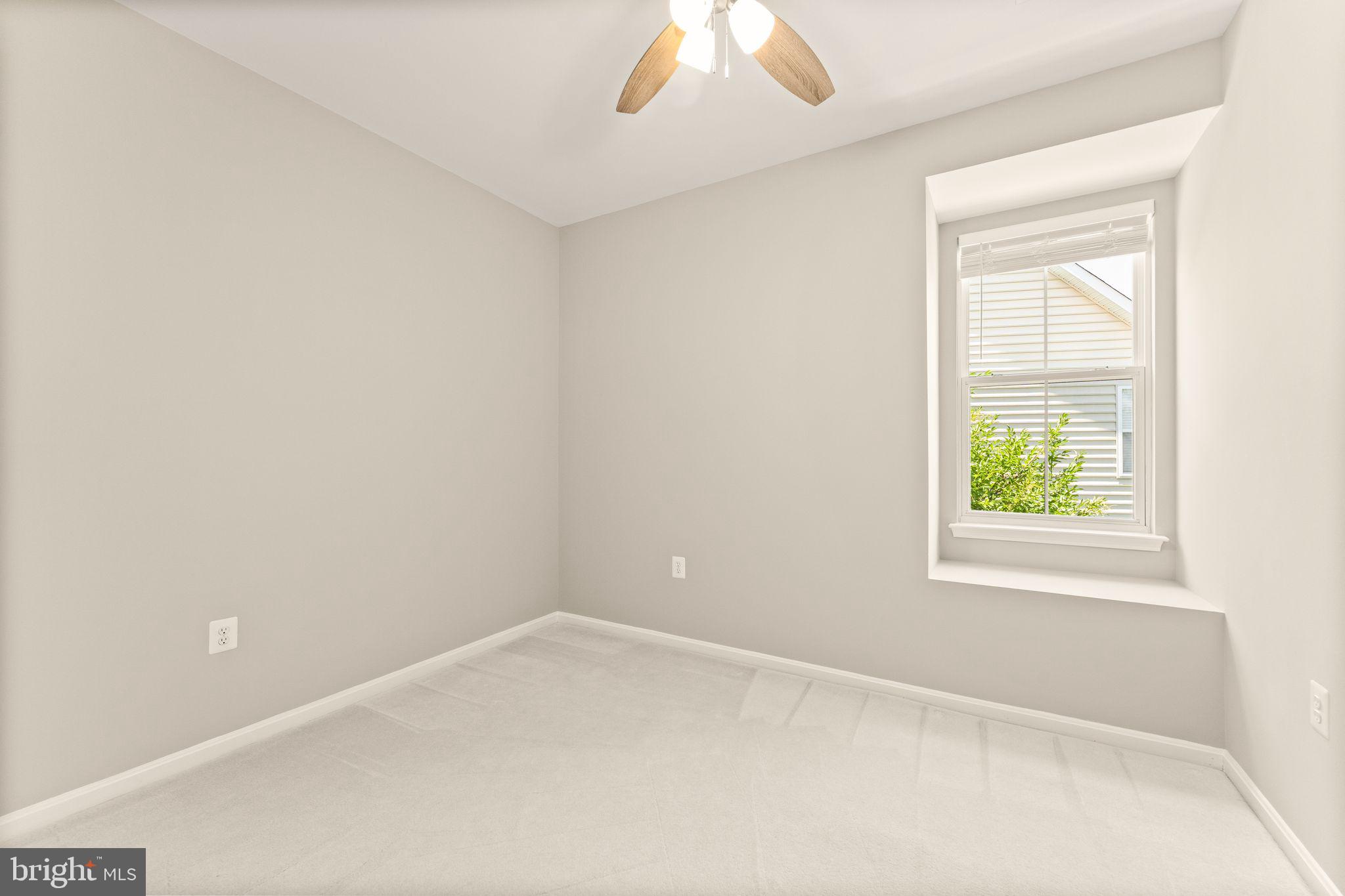 LAKE POINT ROUND HILL - Residential