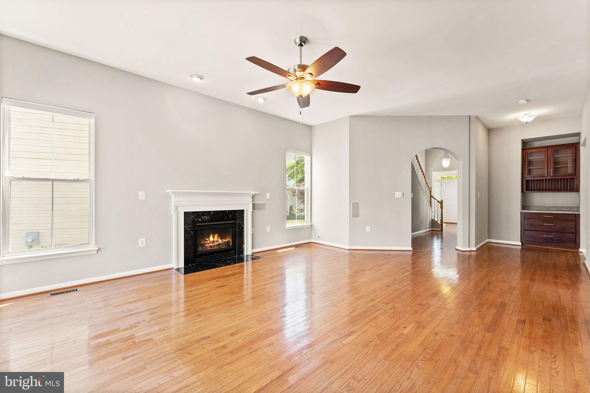 LAKE POINT ROUND HILL - Residential