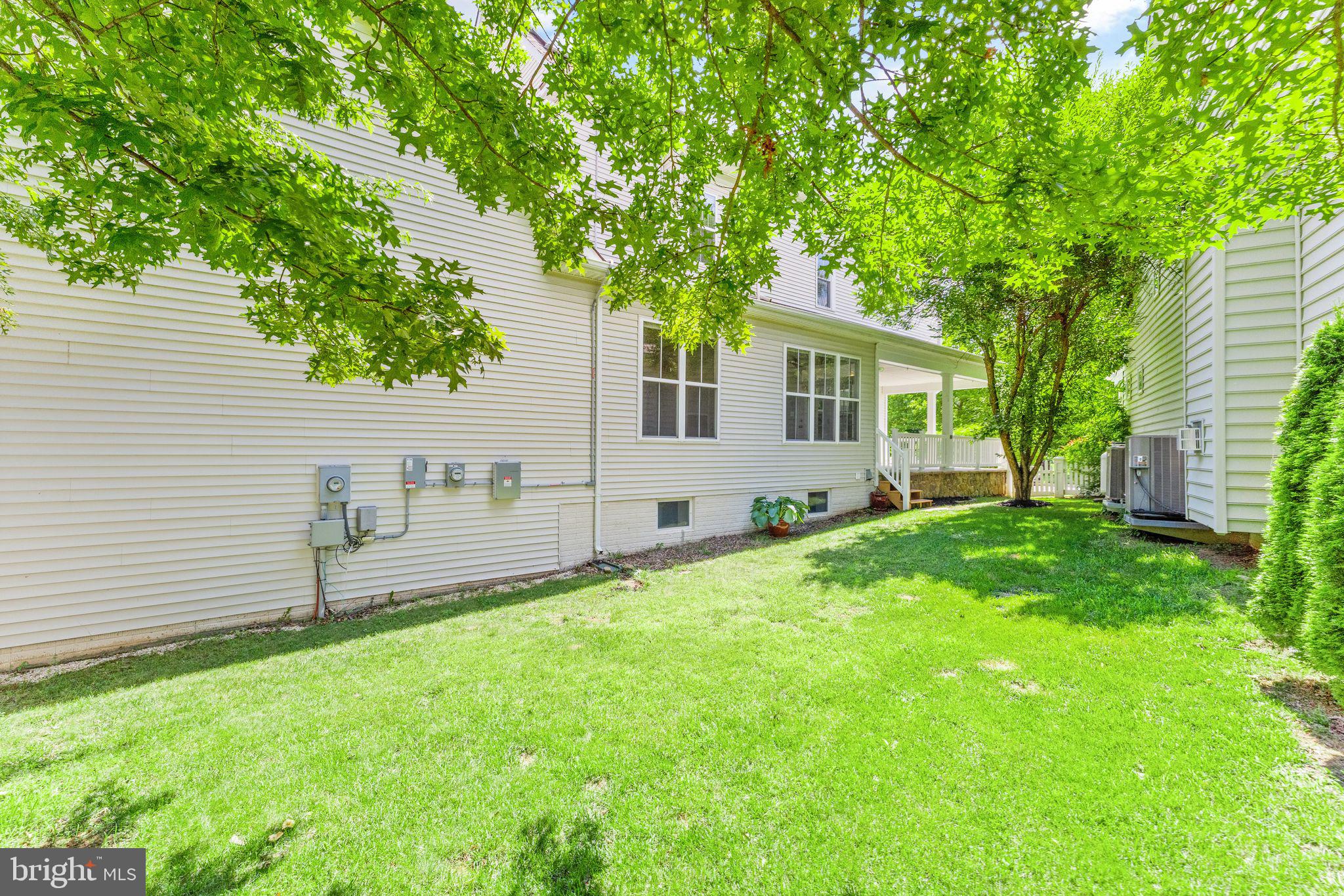 LAKE POINT ROUND HILL - Residential