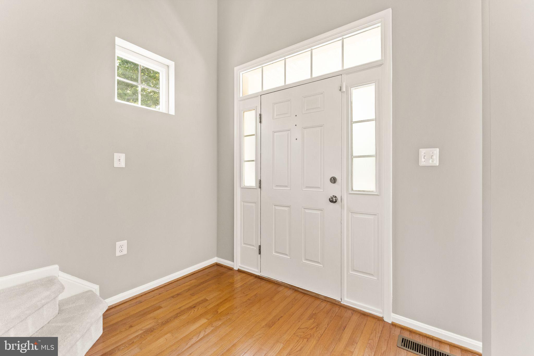 LAKE POINT ROUND HILL - Residential