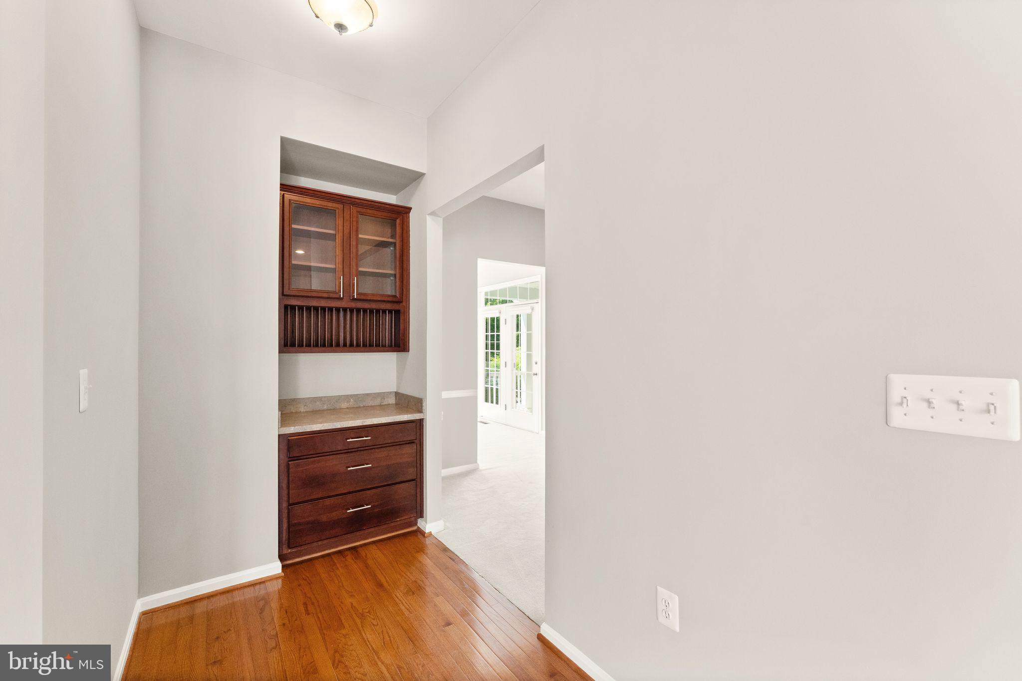 LAKE POINT ROUND HILL - Residential