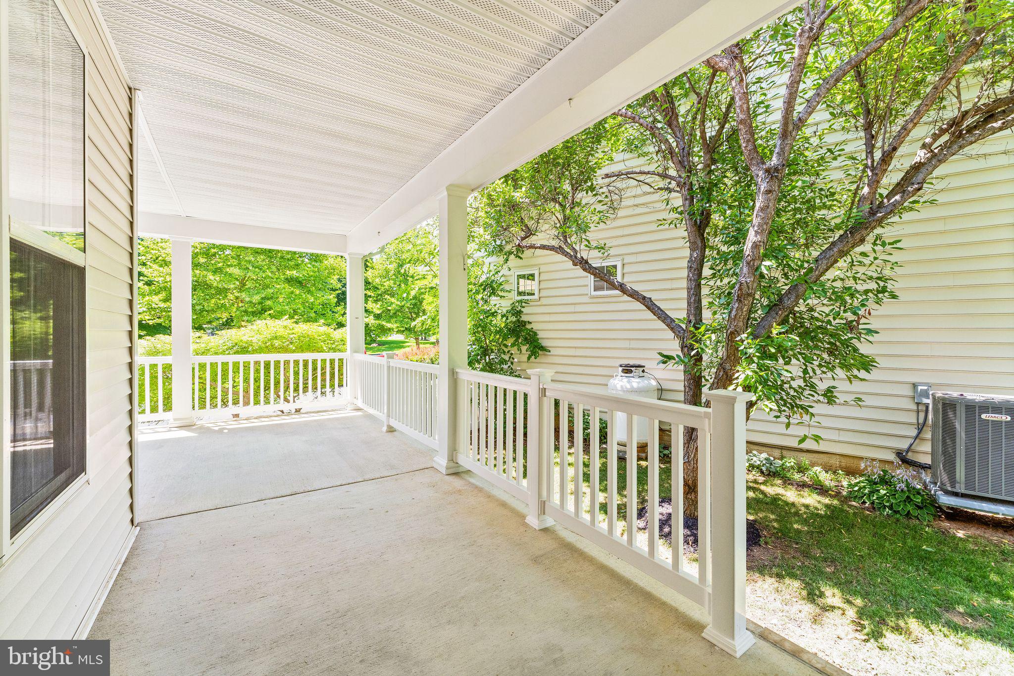 LAKE POINT ROUND HILL - Residential