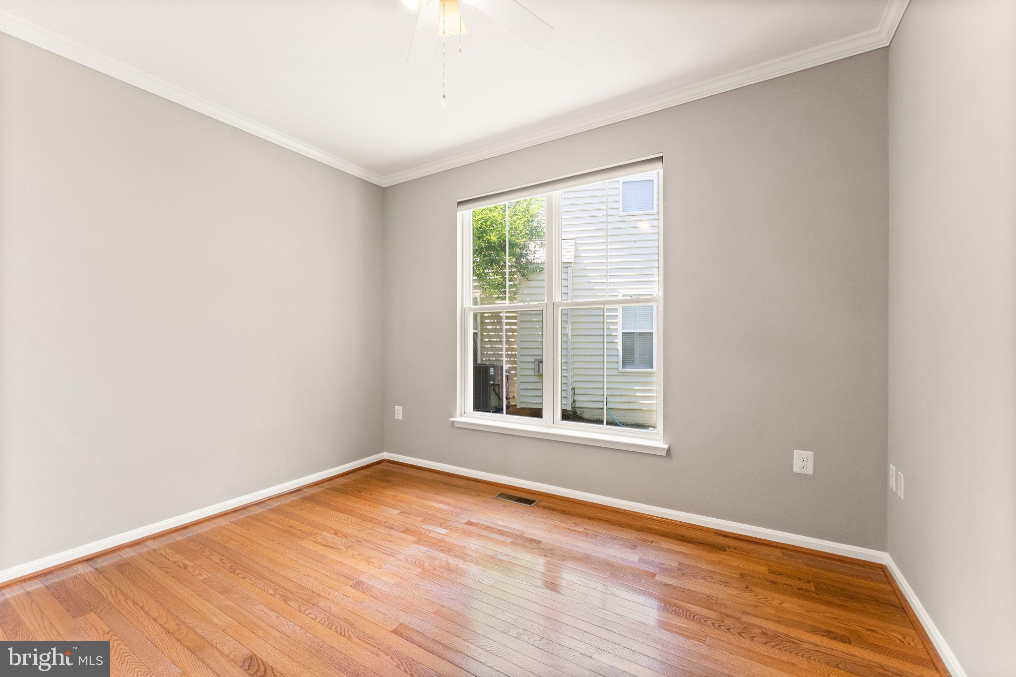 LAKE POINT ROUND HILL - Residential