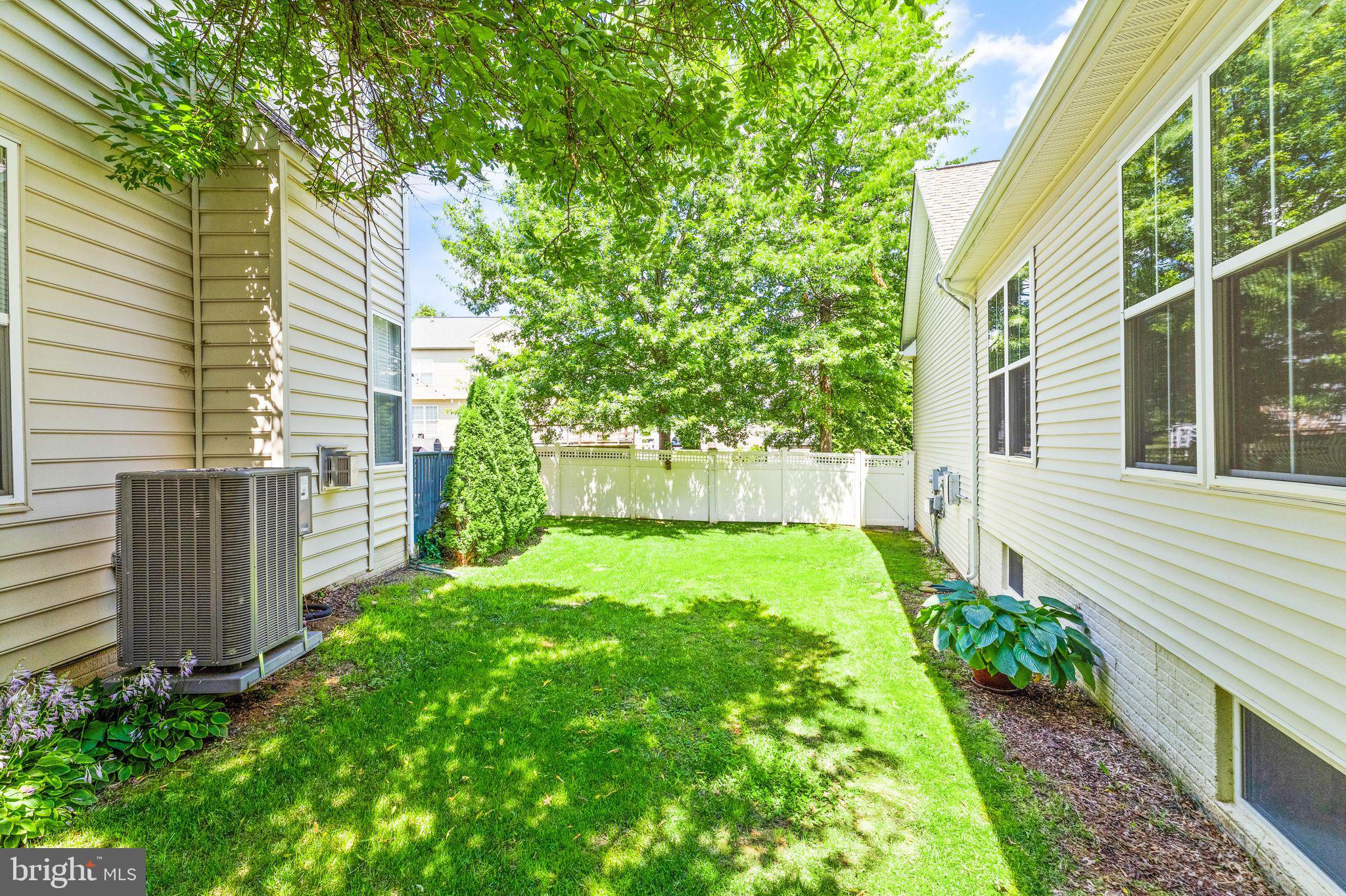 LAKE POINT ROUND HILL - Residential