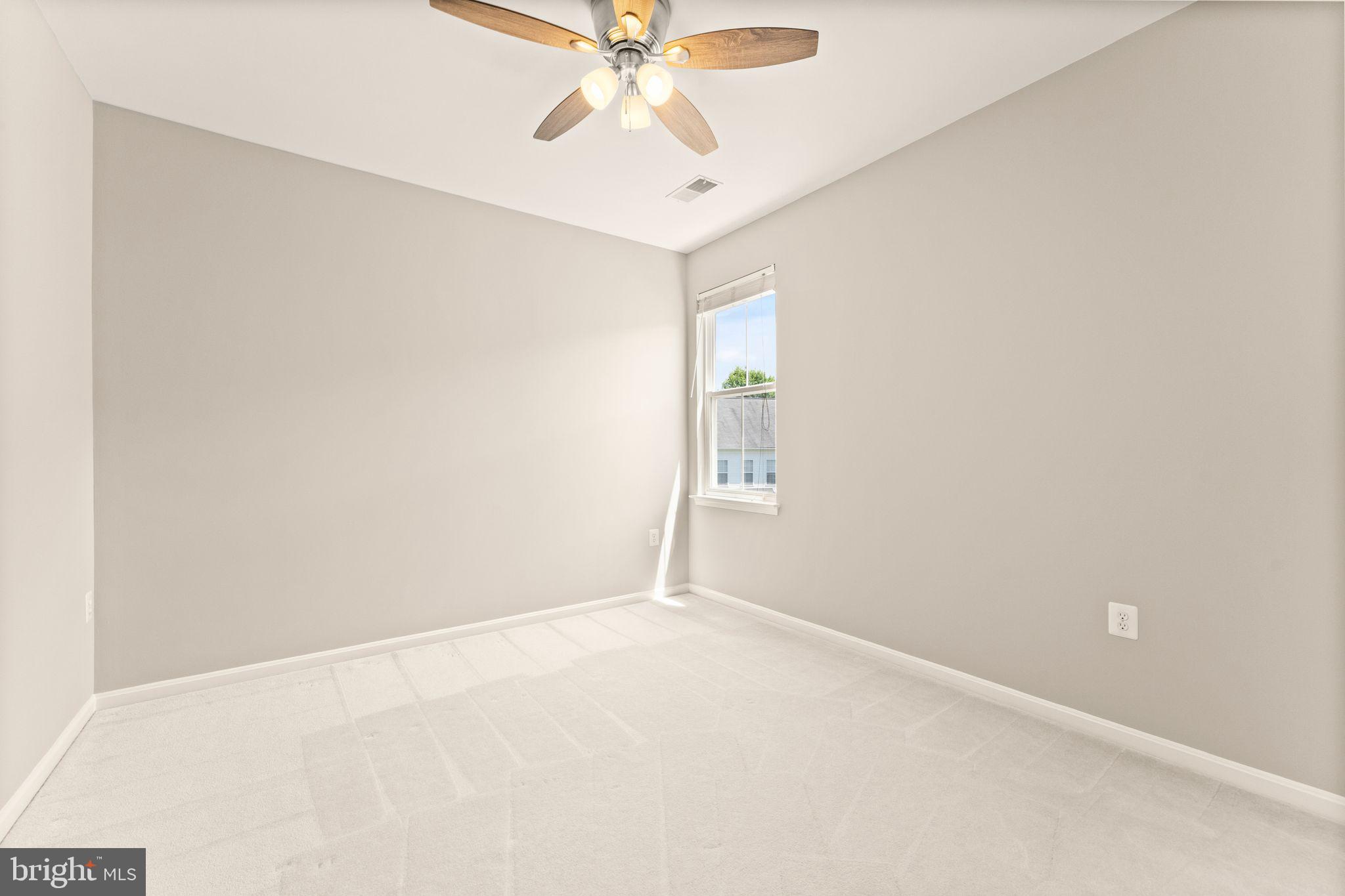 LAKE POINT ROUND HILL - Residential