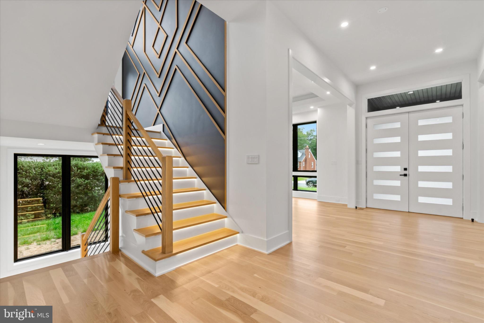 2033 MAYNARD DRIVE