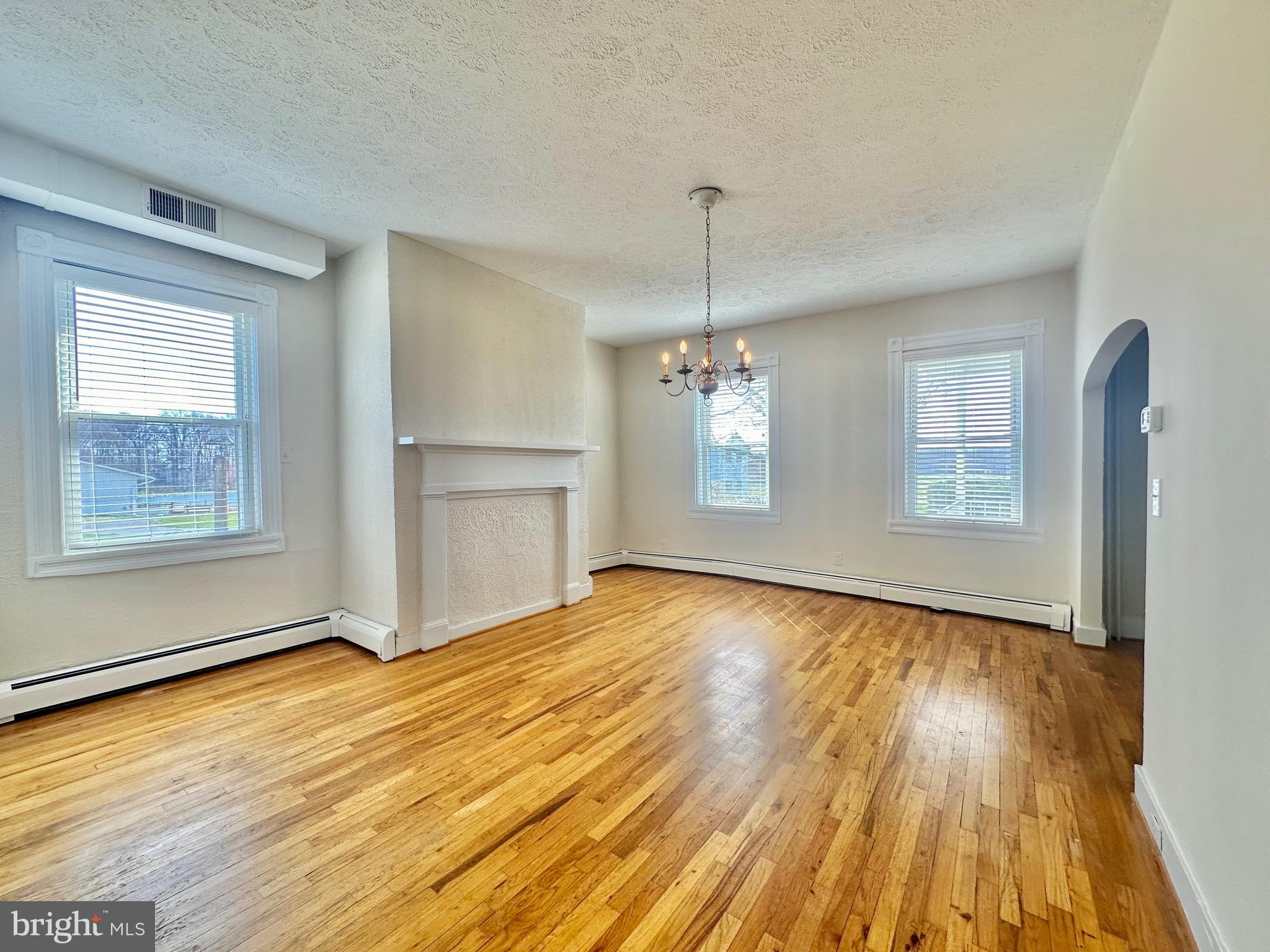 JARRETTSVILLE - Residential Lease