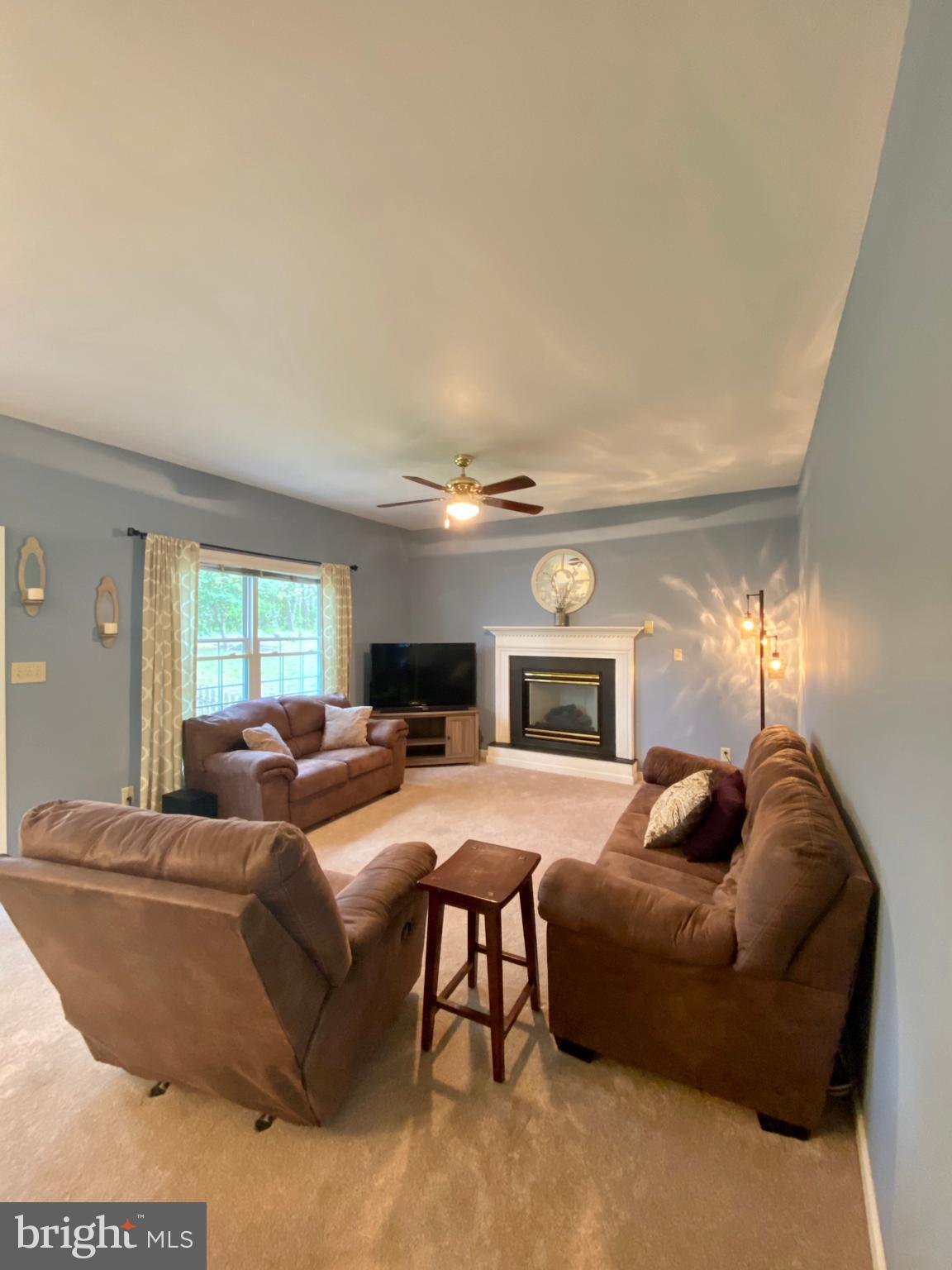 RIDGE POINTE - Residential Lease