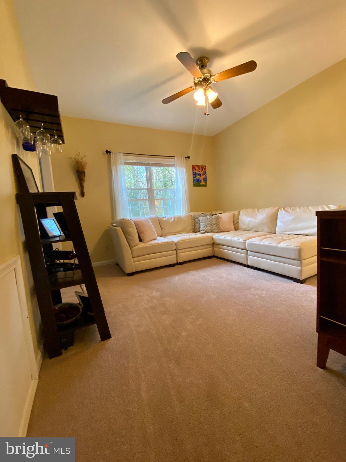 RIDGE POINTE - Residential Lease