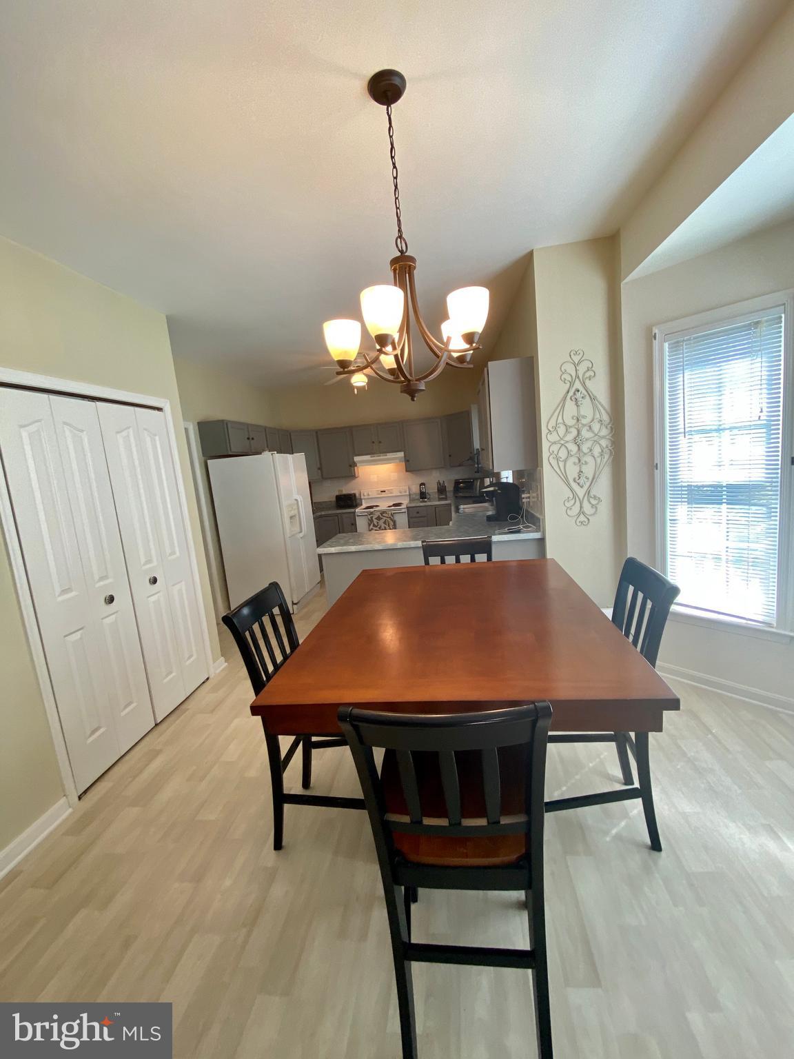 RIDGE POINTE - Residential Lease