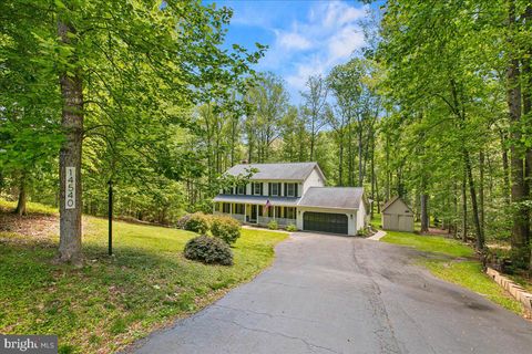 Photo of 14540 Idlebrook Court, MANASSAS, VA 20112 (MLS # VAPW2120200)
