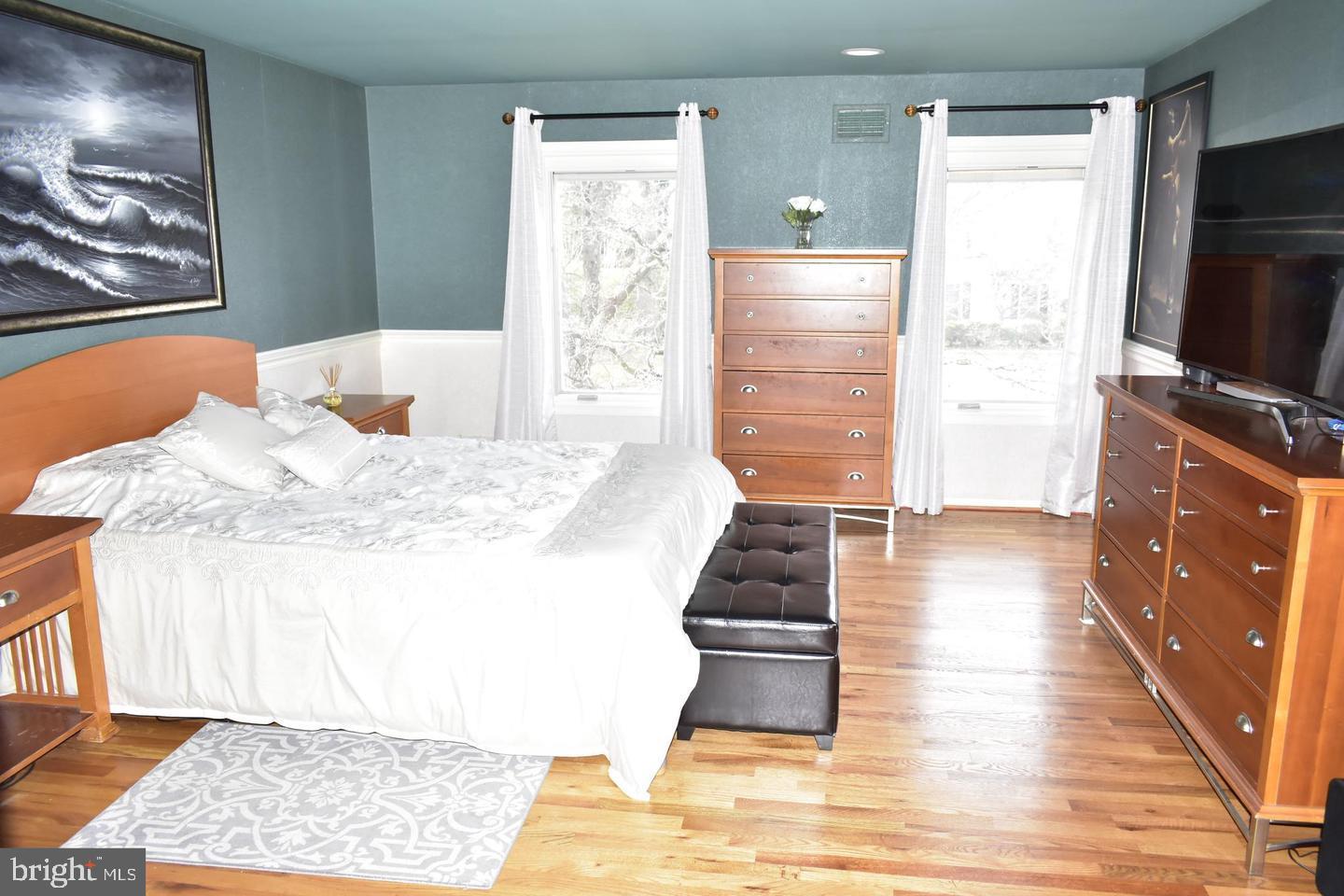 POTOMAC COMMONS - Residential Lease