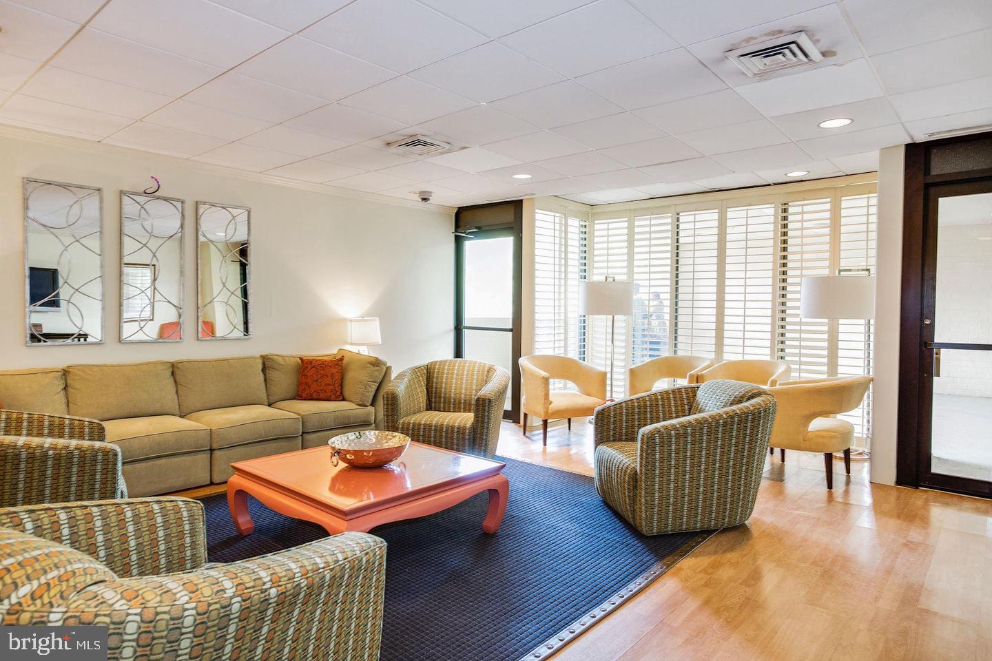 RIVIERA OF CHEVY CHASE - Residential