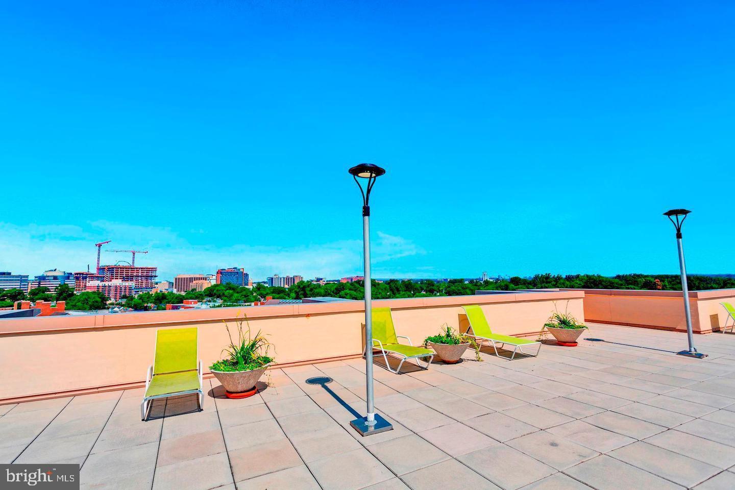 RIVIERA OF CHEVY CHASE - Residential