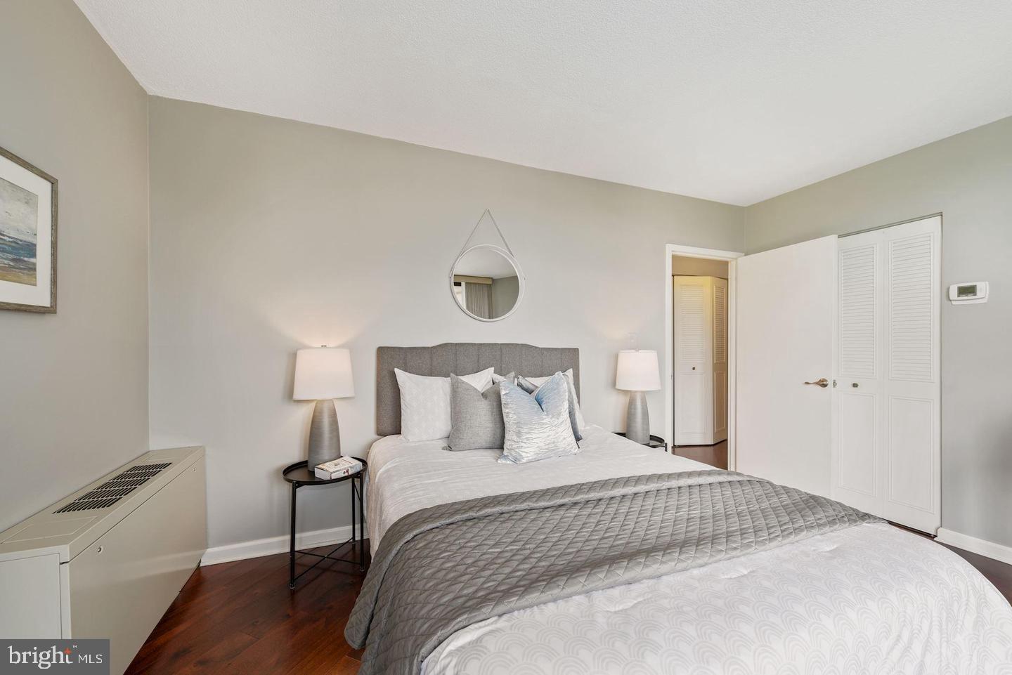 RIVIERA OF CHEVY CHASE - Residential