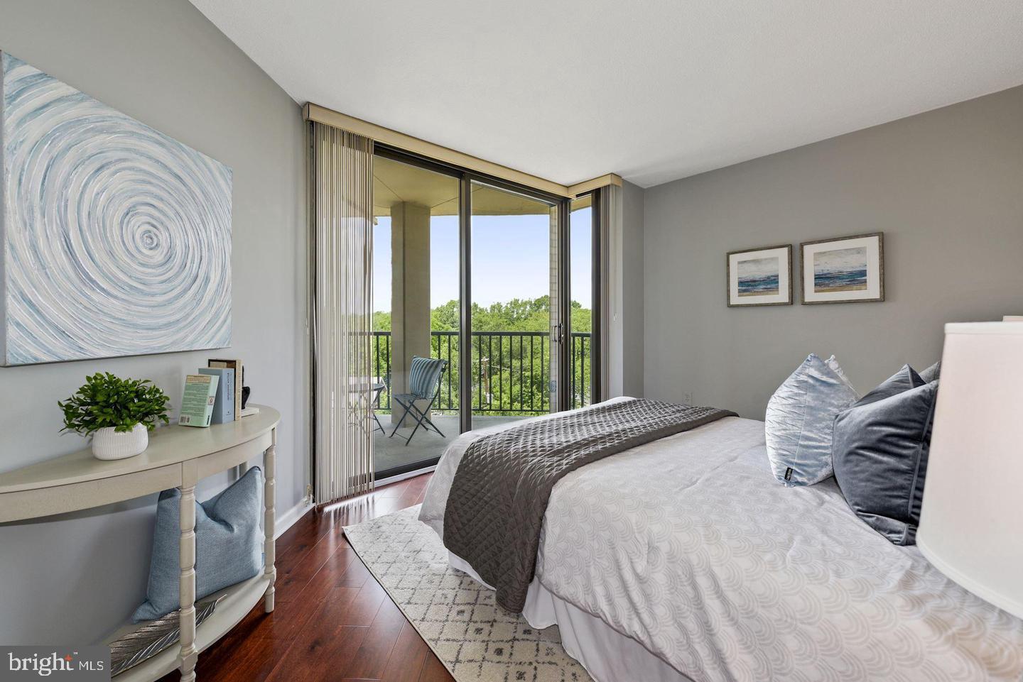 RIVIERA OF CHEVY CHASE - Residential