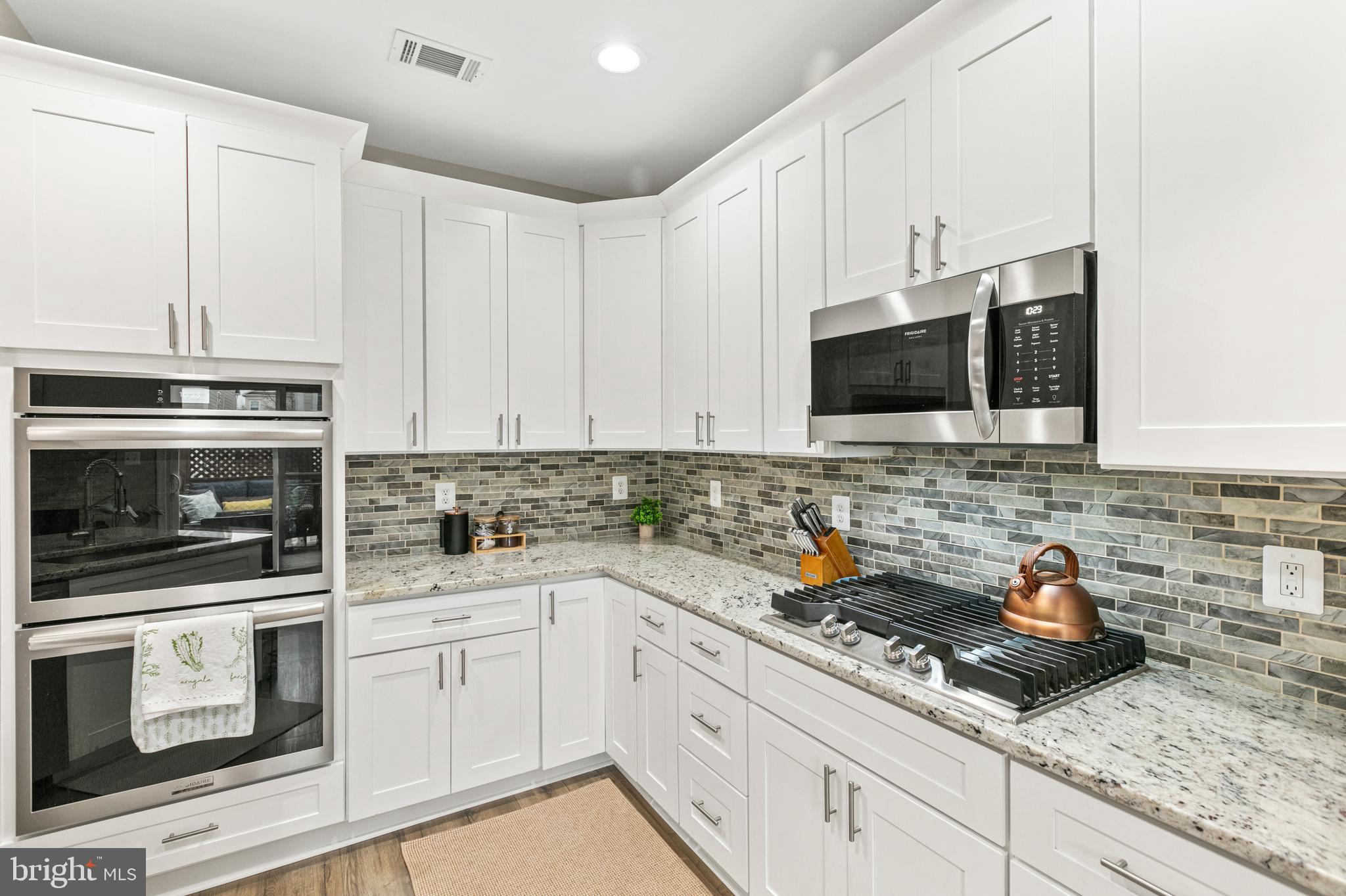 VILLAGE OF IDLEWILD - Residential