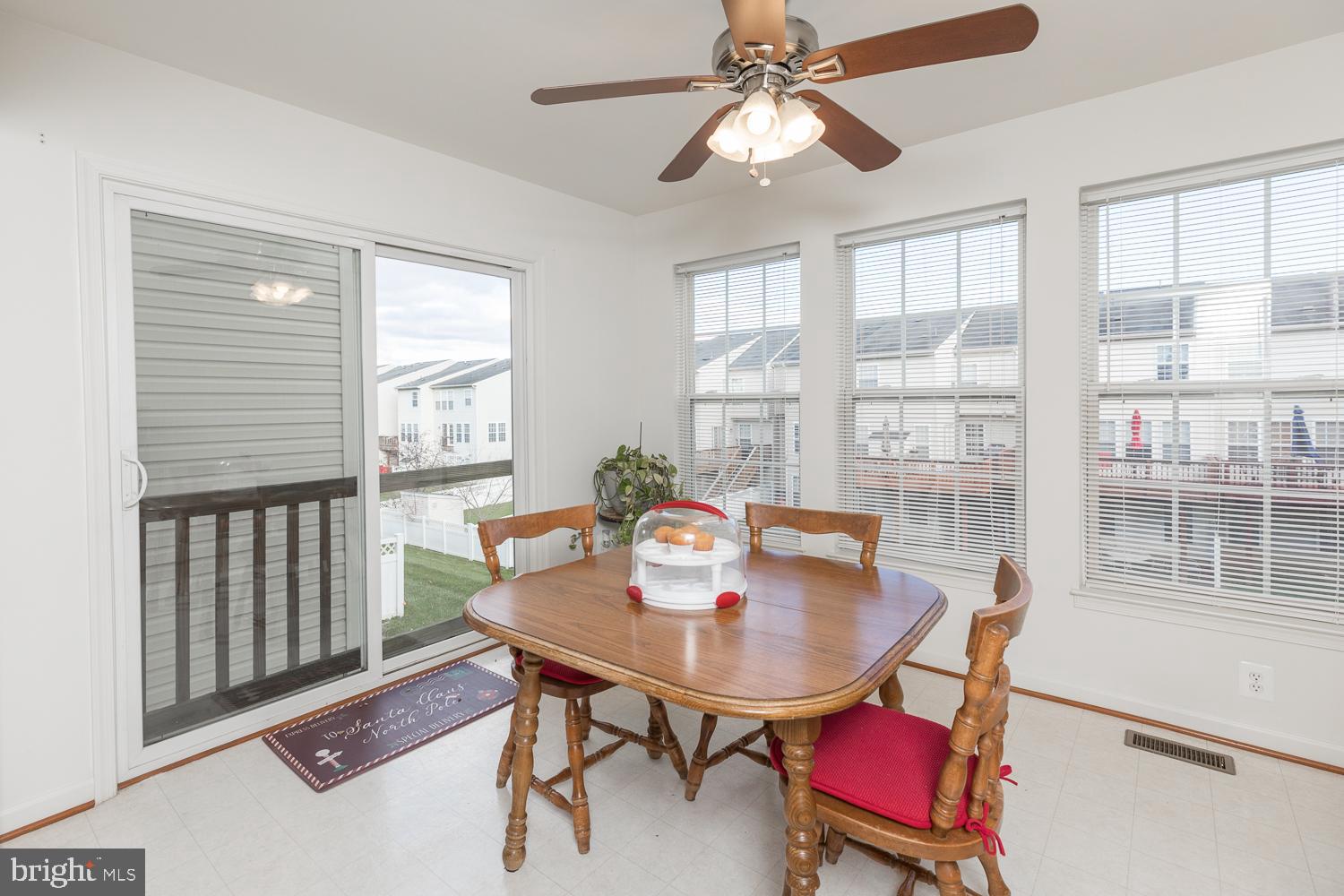 LAKELAND PLACE - Residential