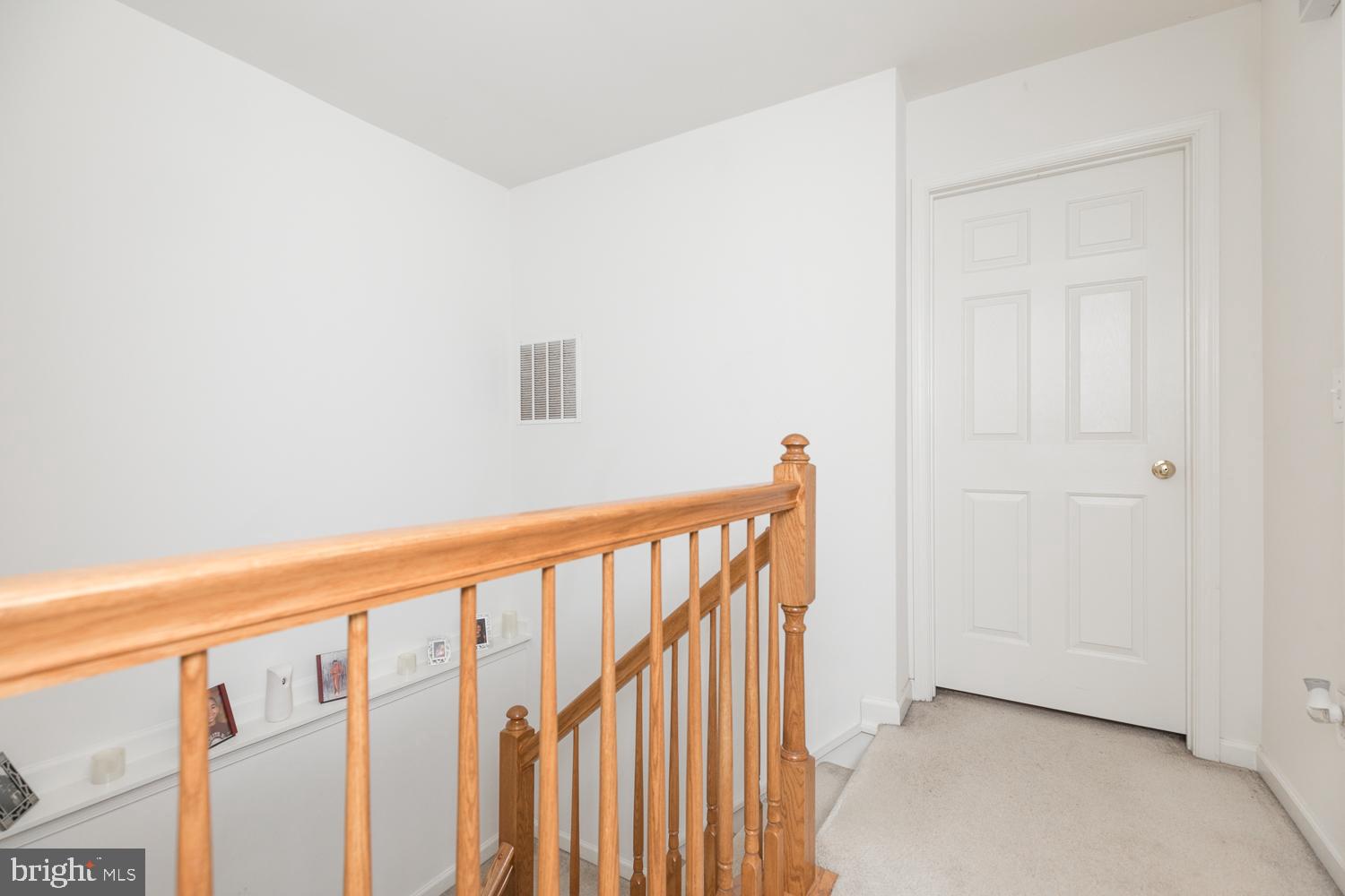 LAKELAND PLACE - Residential