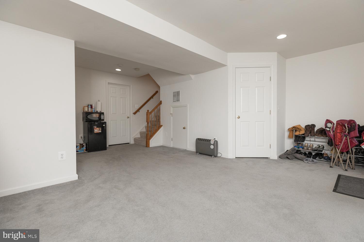 LAKELAND PLACE - Residential