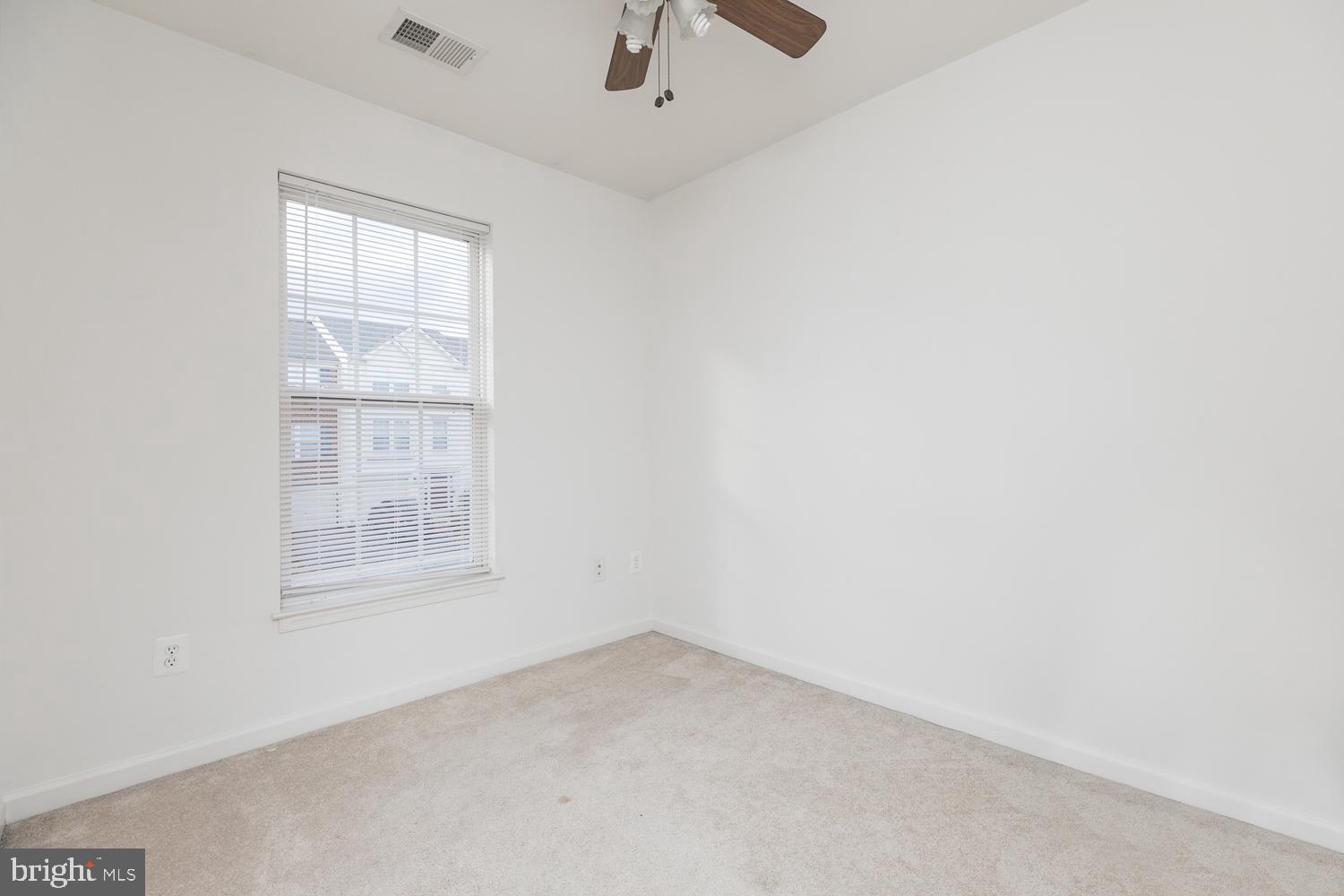 LAKELAND PLACE - Residential