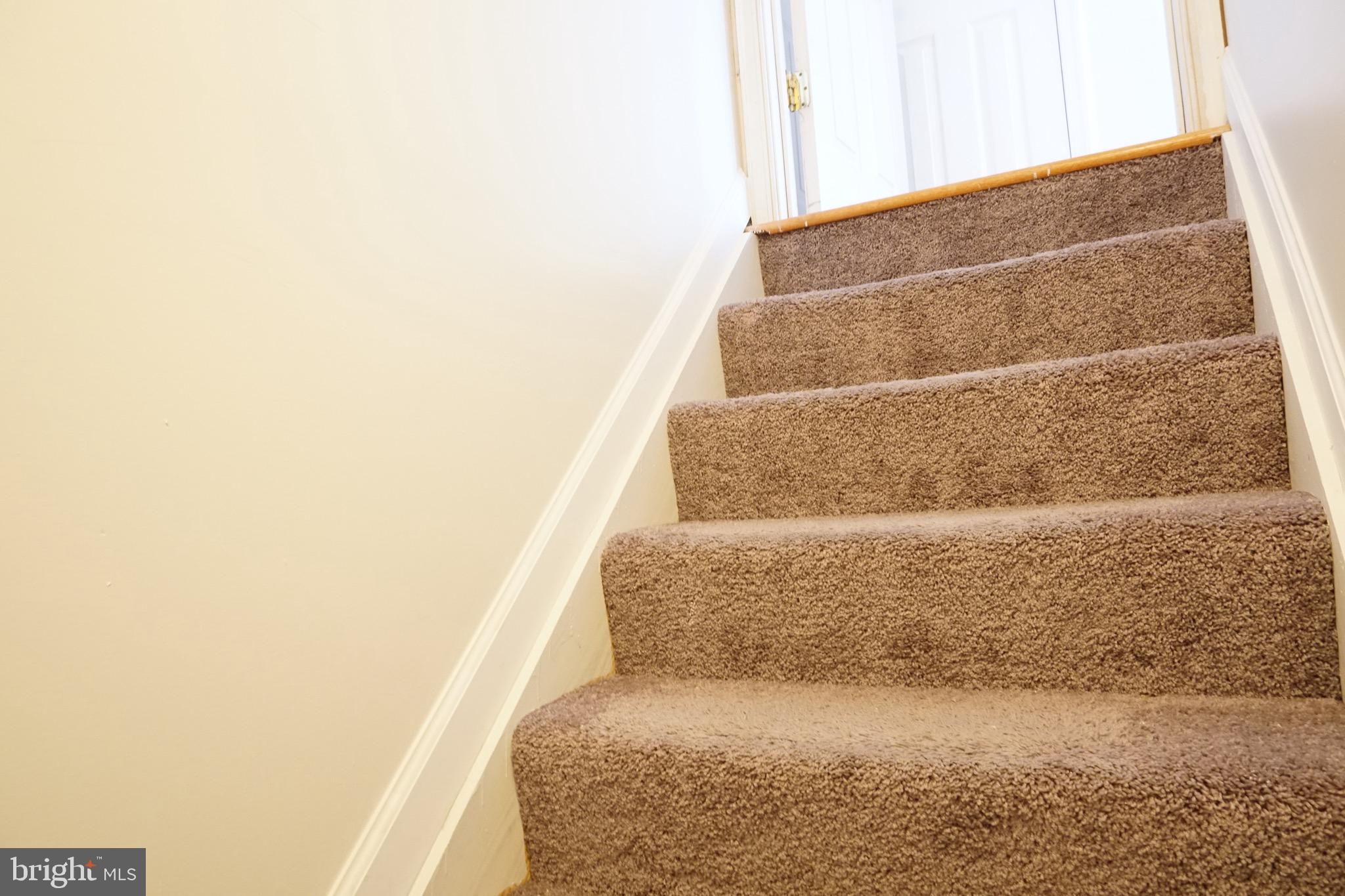 BLOOMS CROSSING - Residential Lease