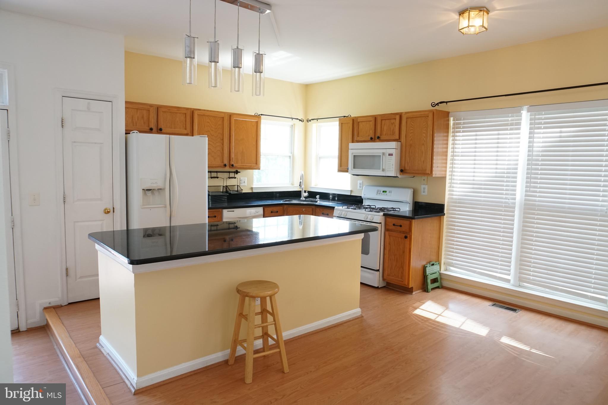 BLOOMS CROSSING - Residential Lease