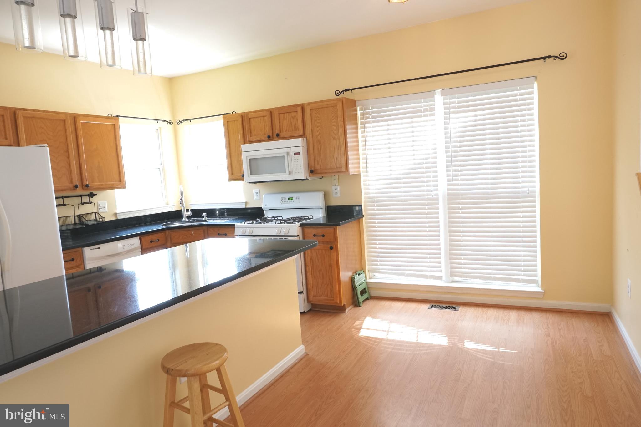 BLOOMS CROSSING - Residential Lease