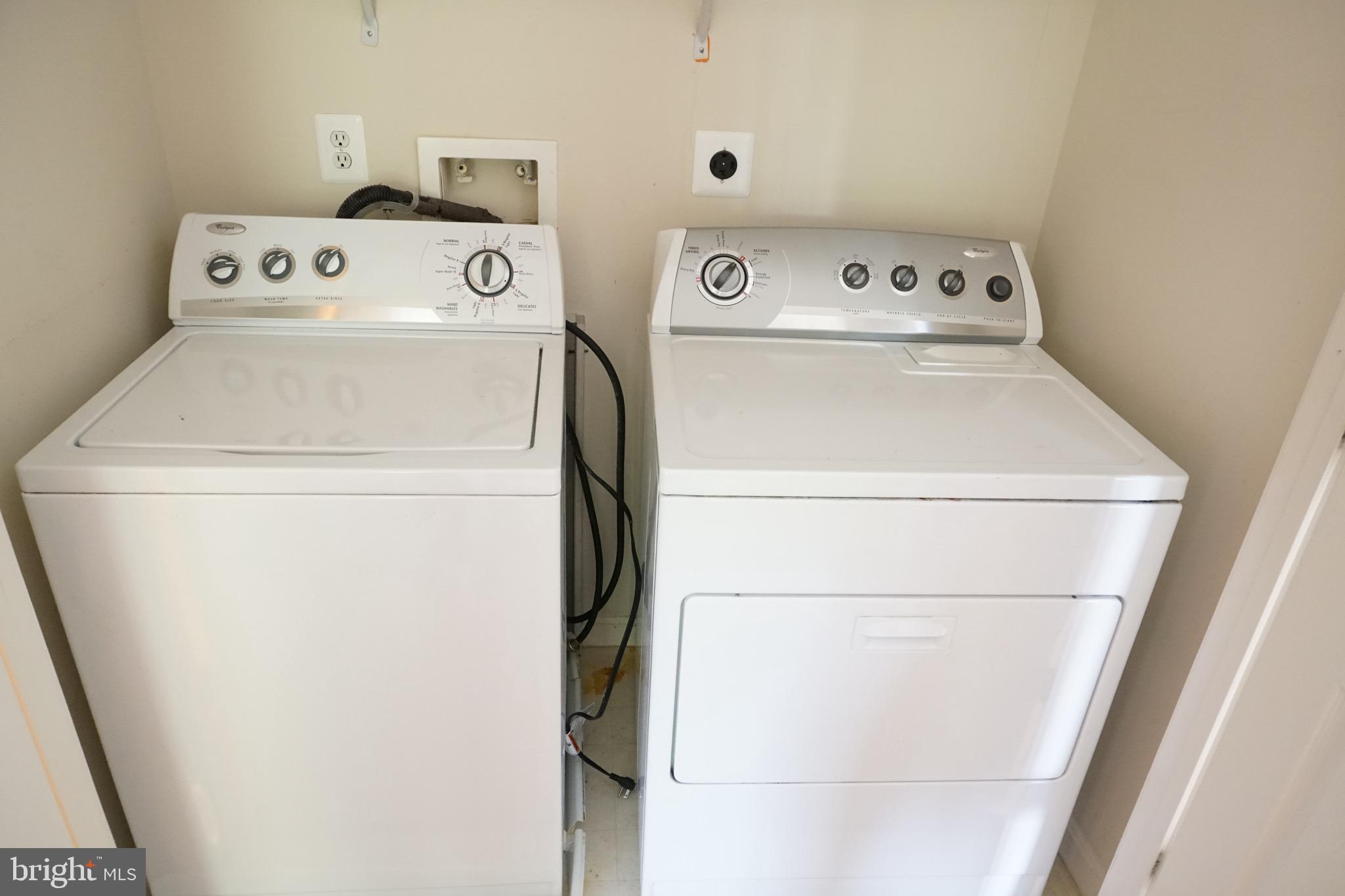 BLOOMS CROSSING - Residential Lease