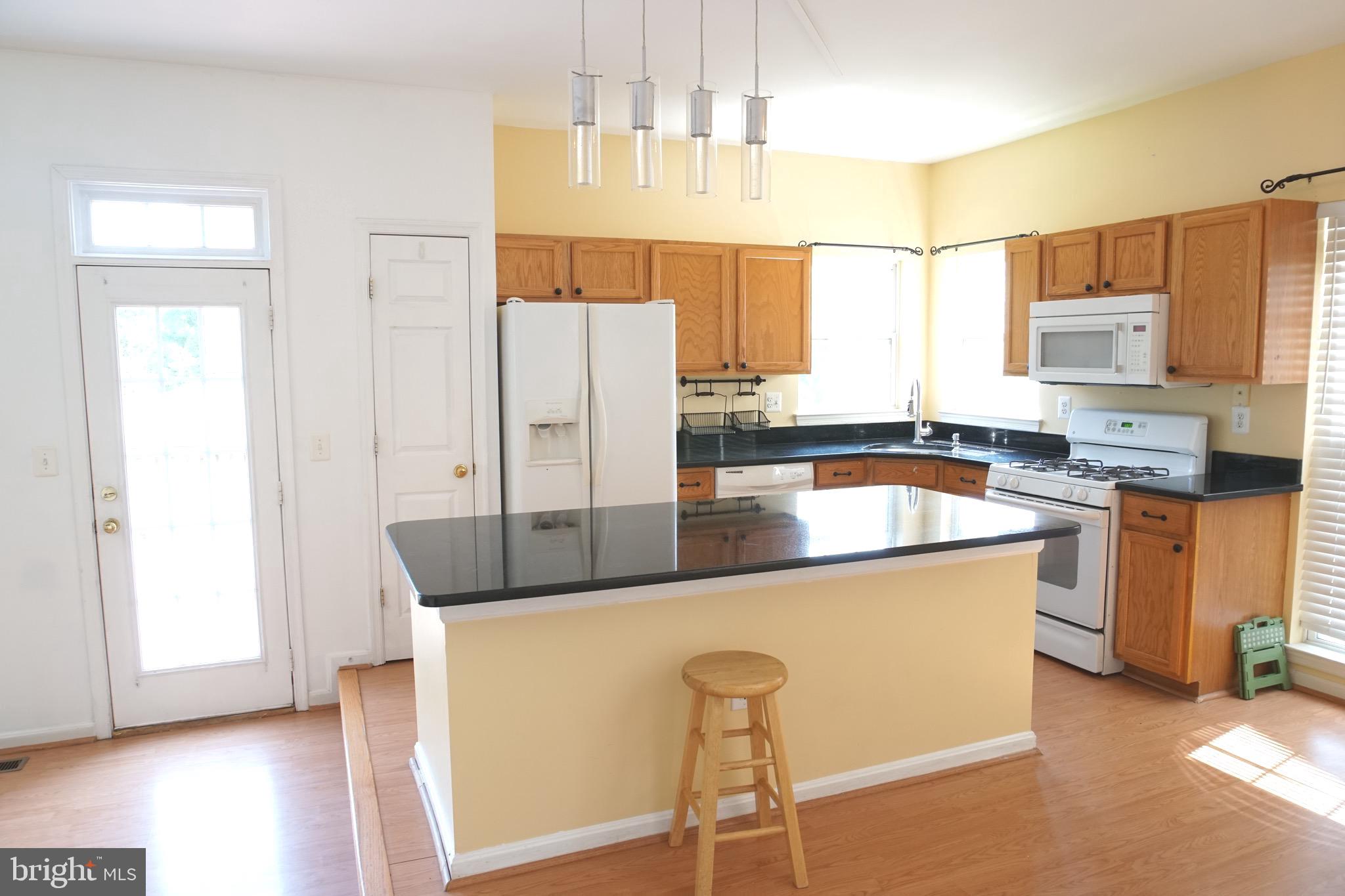 BLOOMS CROSSING - Residential Lease