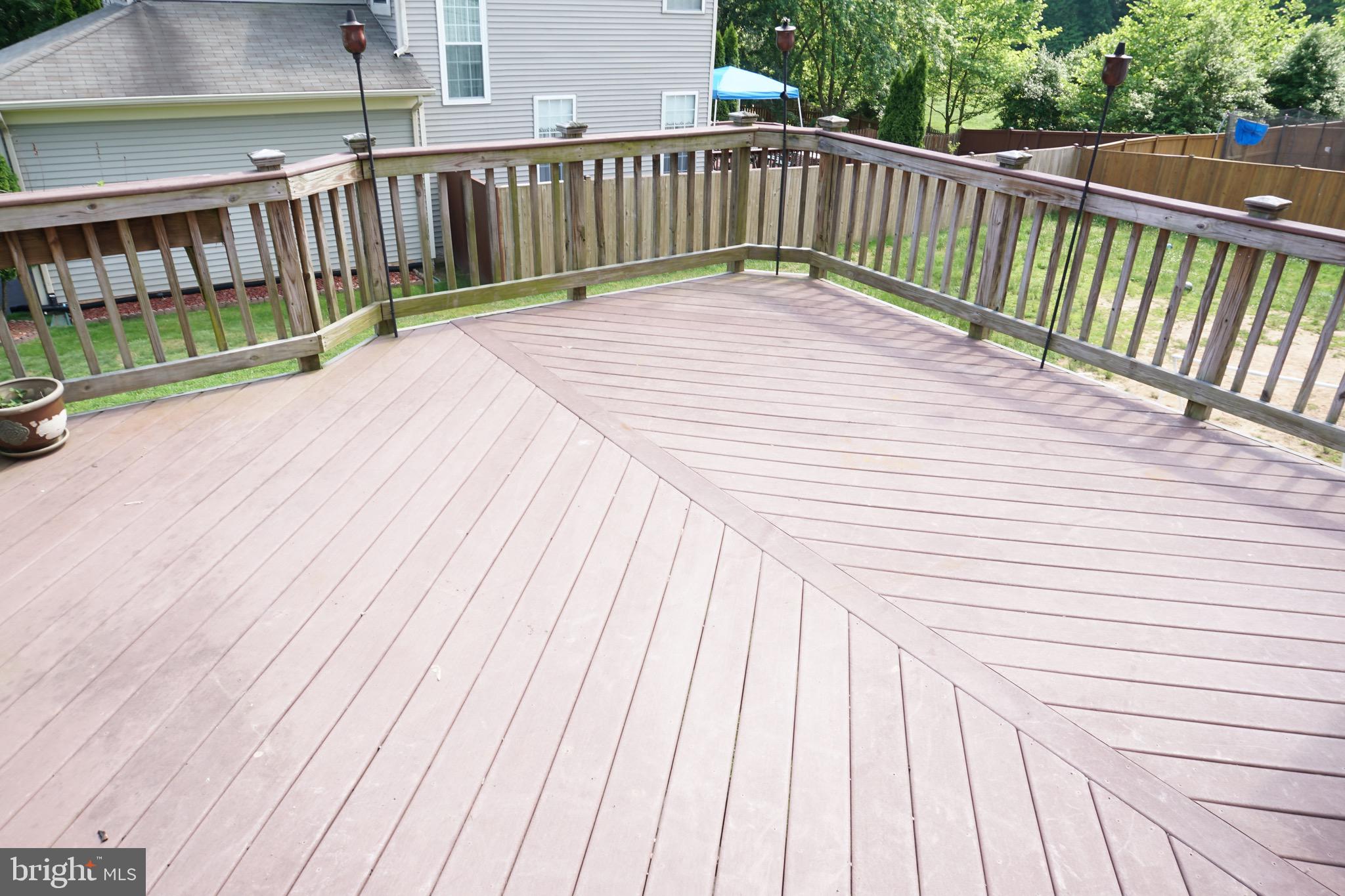 BLOOMS CROSSING - Residential Lease