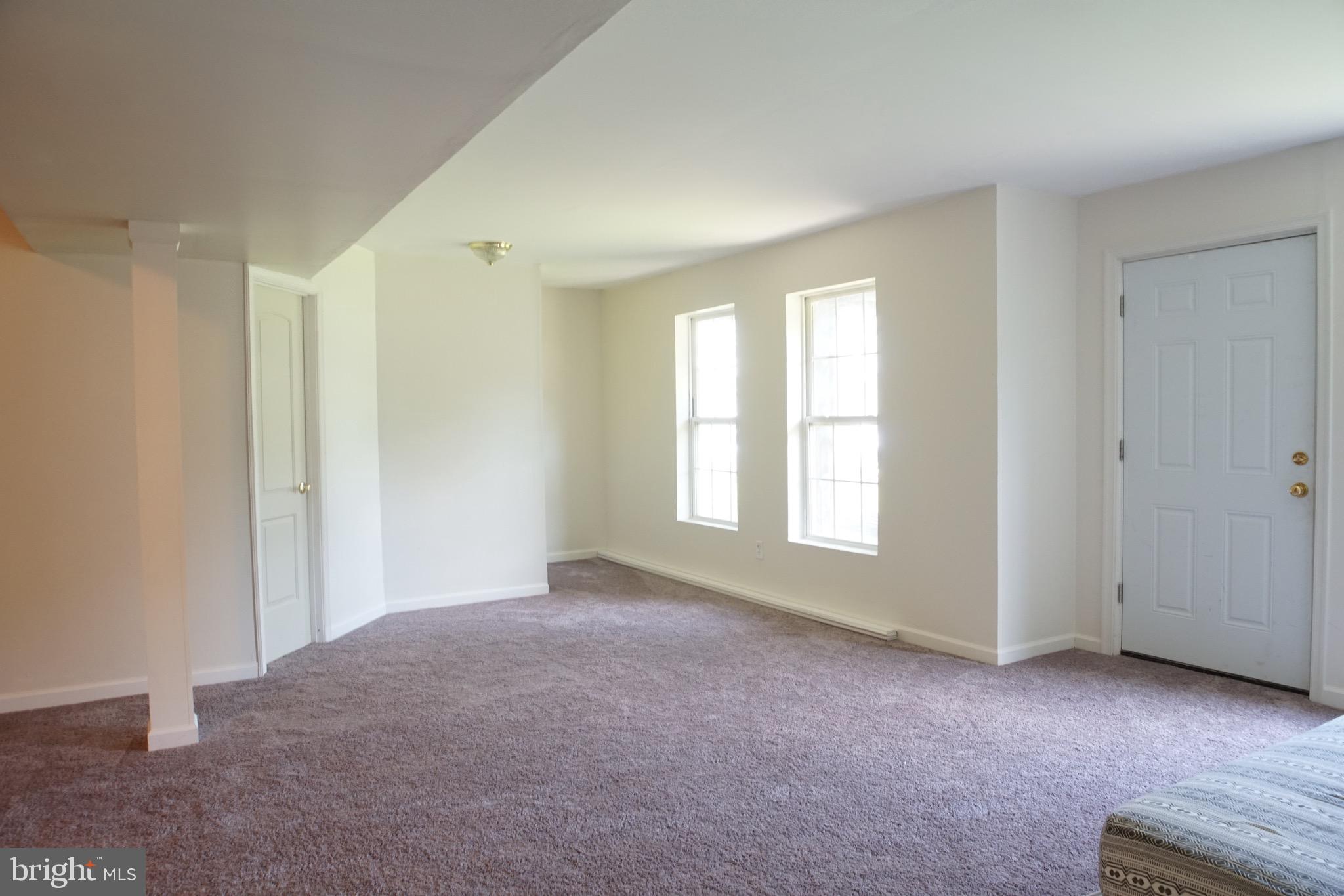 BLOOMS CROSSING - Residential Lease