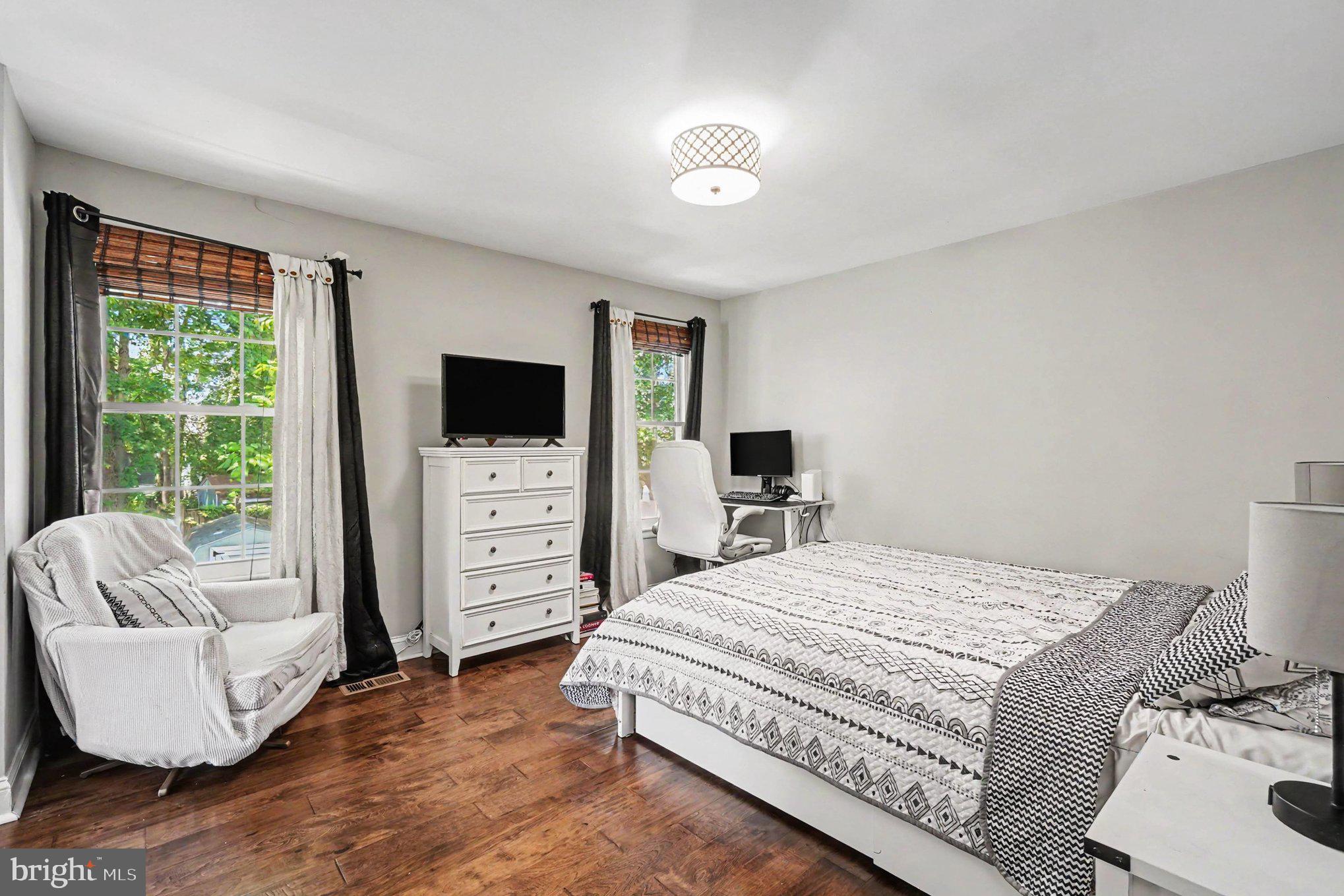 WILLOUGHBY WOODS - Residential