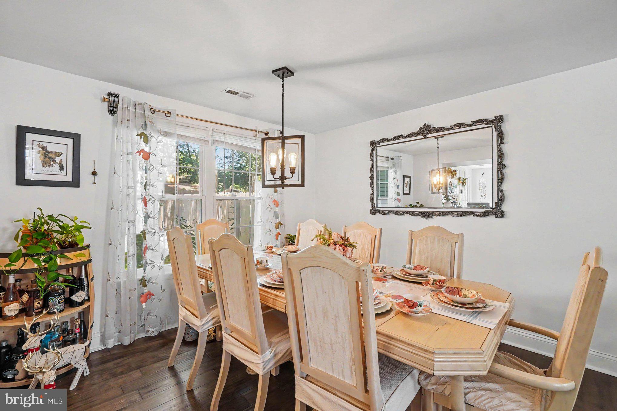 WILLOUGHBY WOODS - Residential