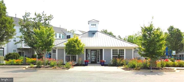 301 SHIPYARD DRIVE 59