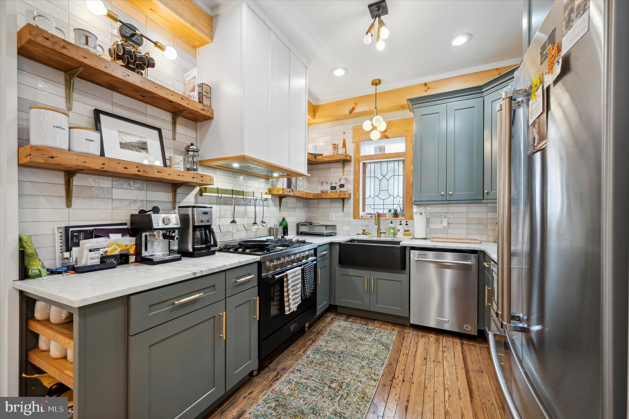 DICKINSON NARROWS - Residential Lease