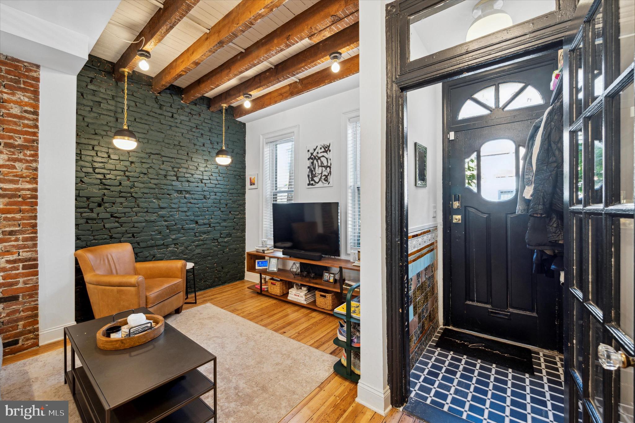 DICKINSON NARROWS - Residential Lease