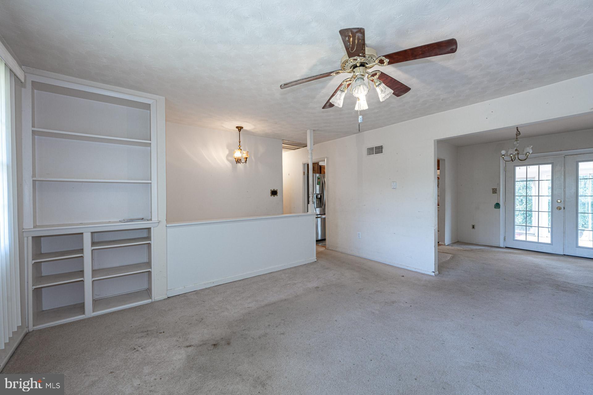 DALE CITY - Residential