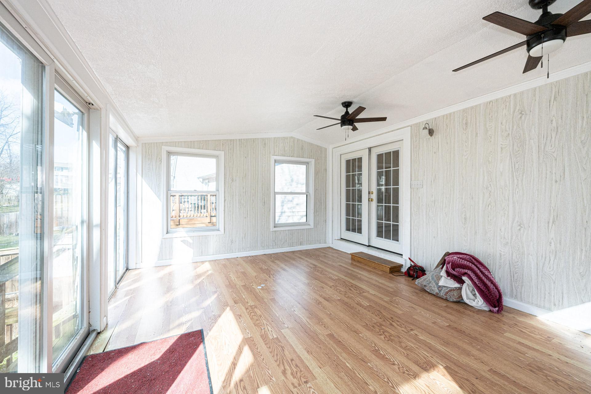 DALE CITY - Residential