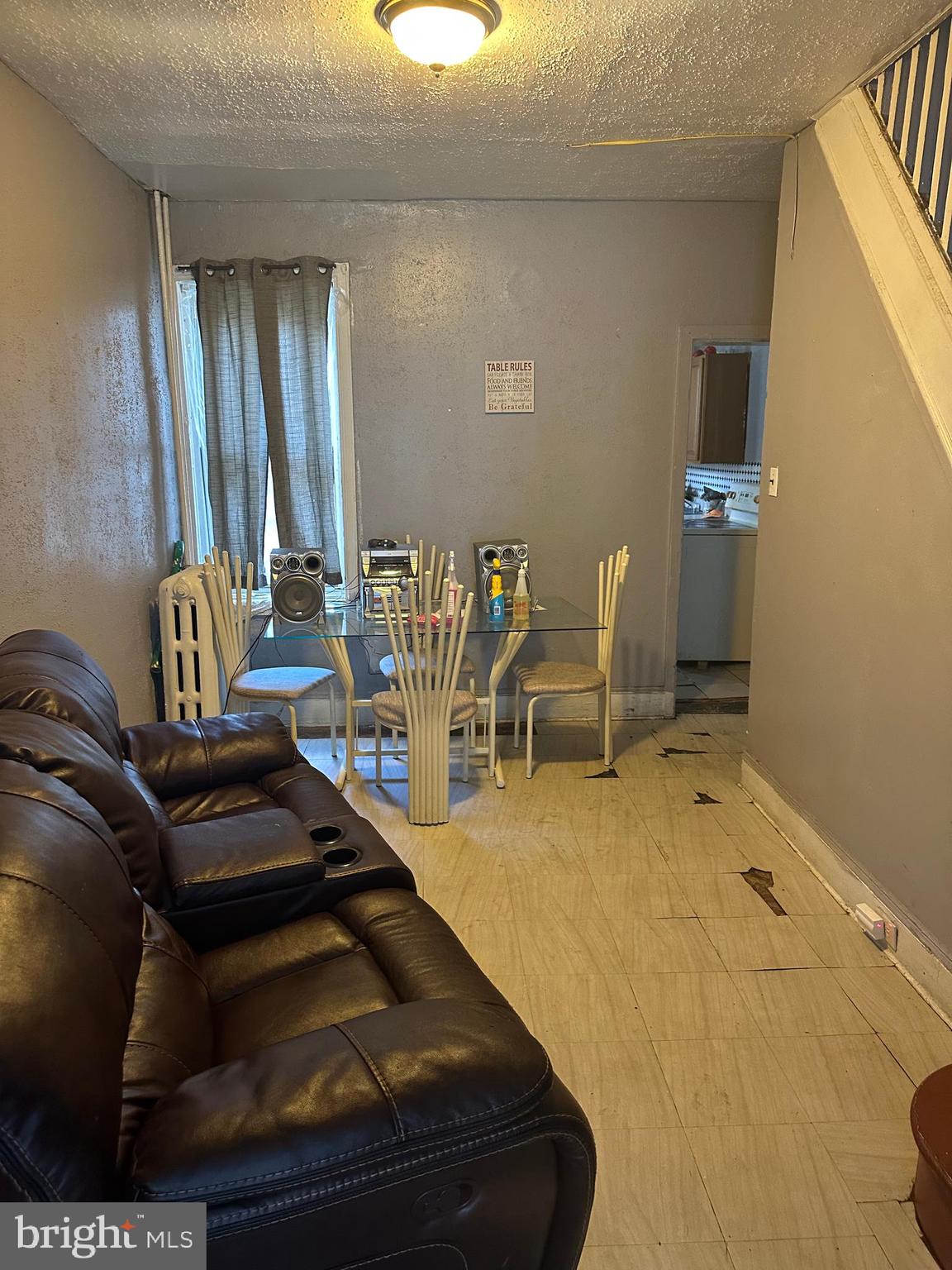 KENSINGTON - Residential