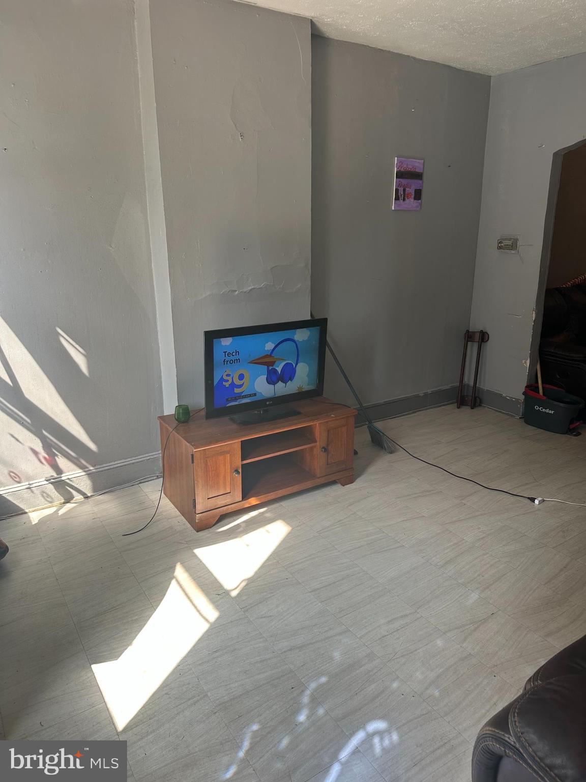 KENSINGTON - Residential