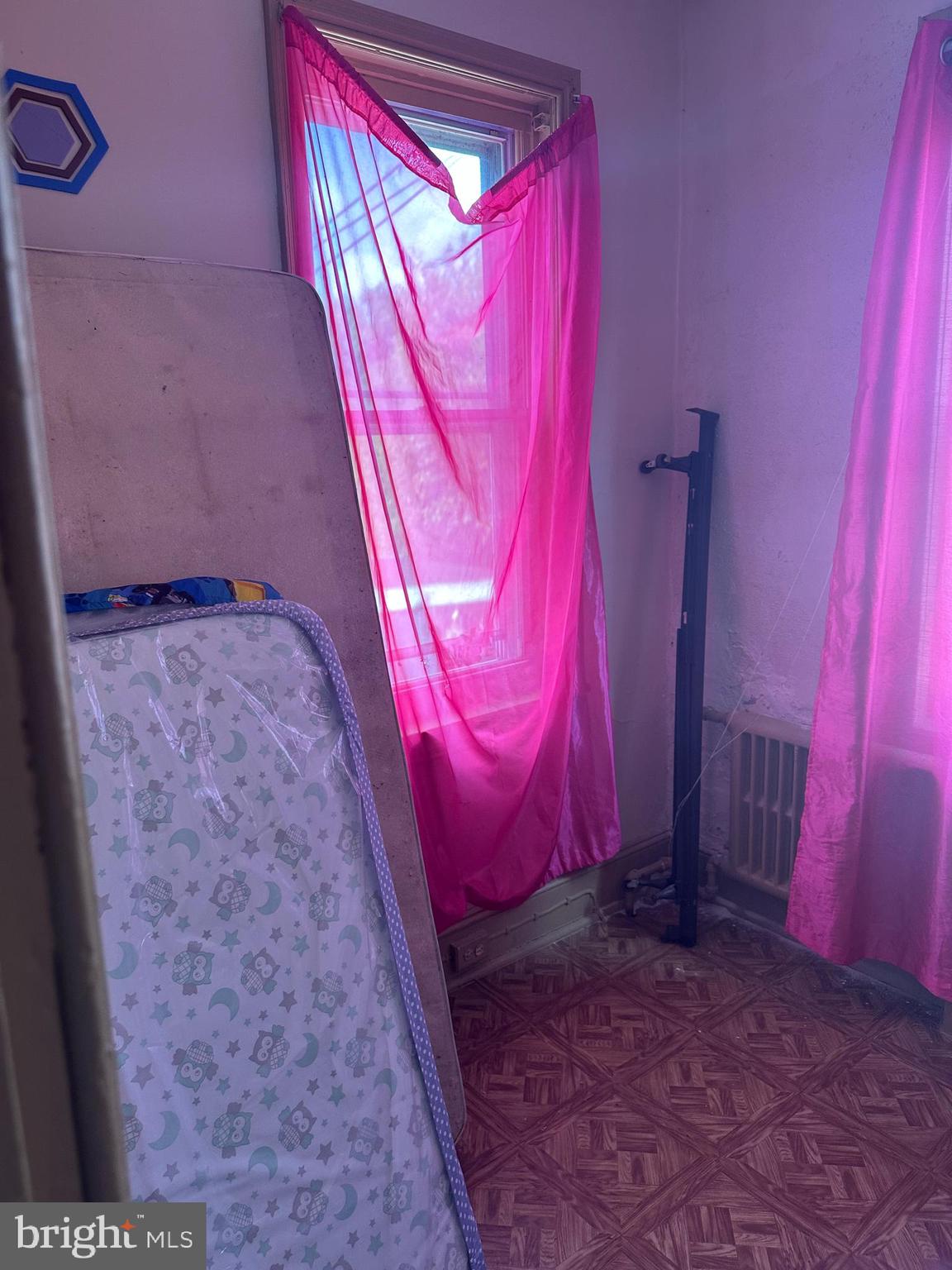 KENSINGTON - Residential